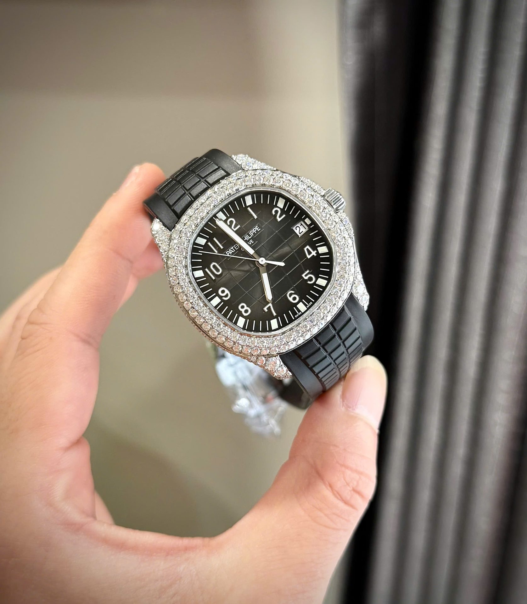 Patek Philippe Aquanaut 5167 Dial Gray Replica Watch Custom Moissanite Diamonds 40mm