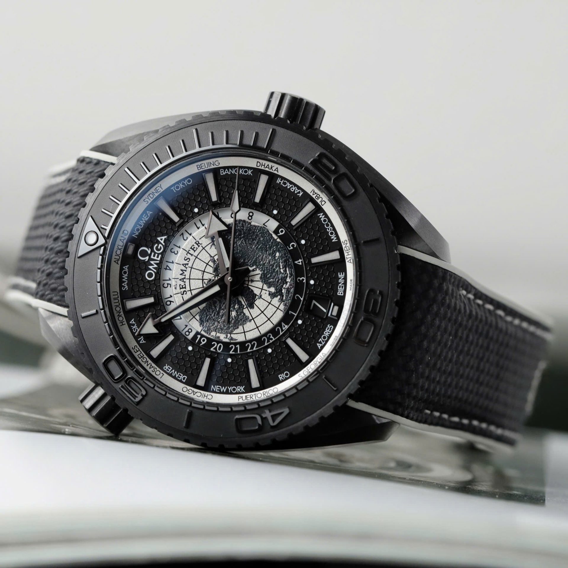 Omega Seamaster Planet Ocean Worldtimer Imitation Watches Black Ceramic Rubber Strap VS Factory 45.5mm