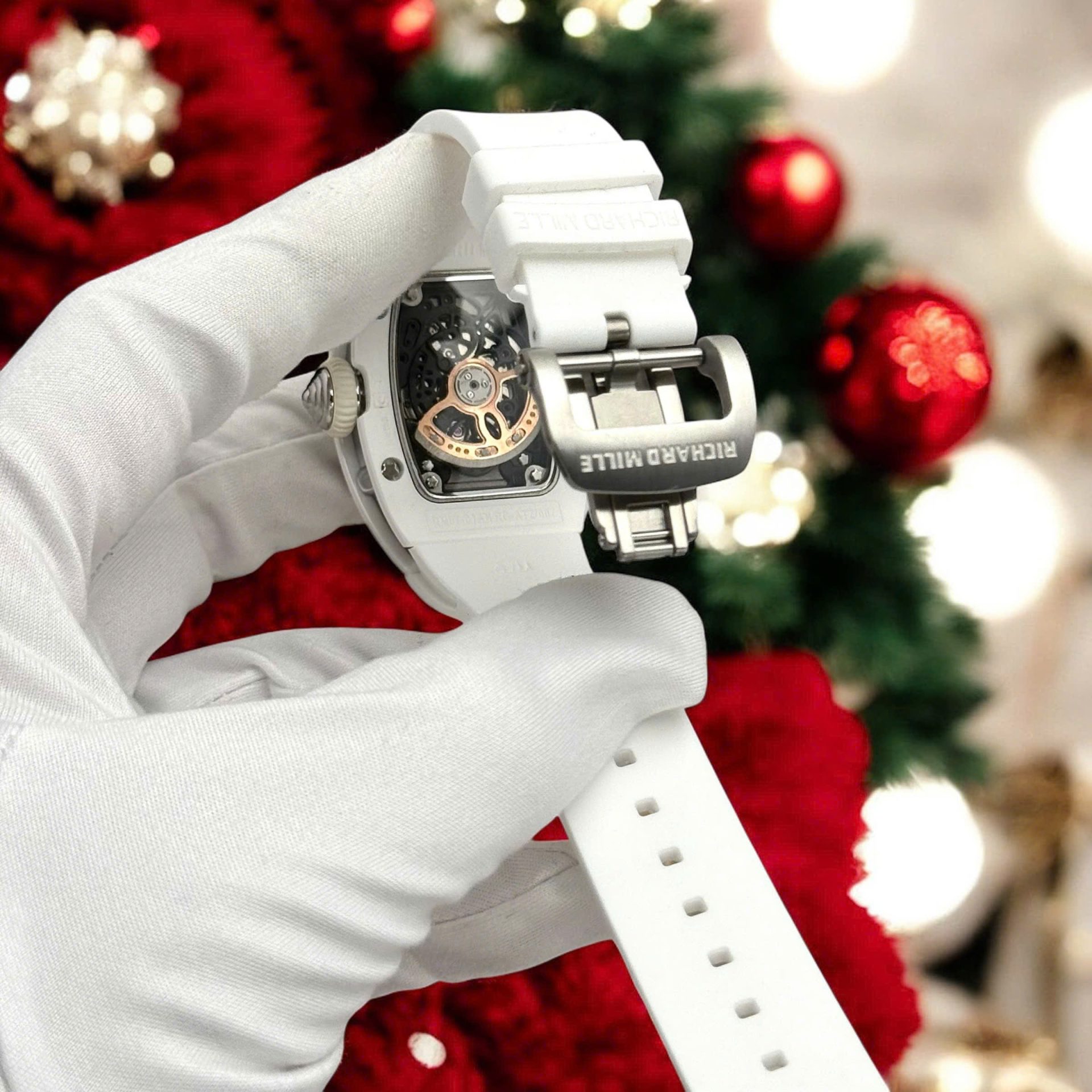 Richard Mille Imitation Luxury Watches RM07 White Ceramic Automatic Movement Diamonds 36mm