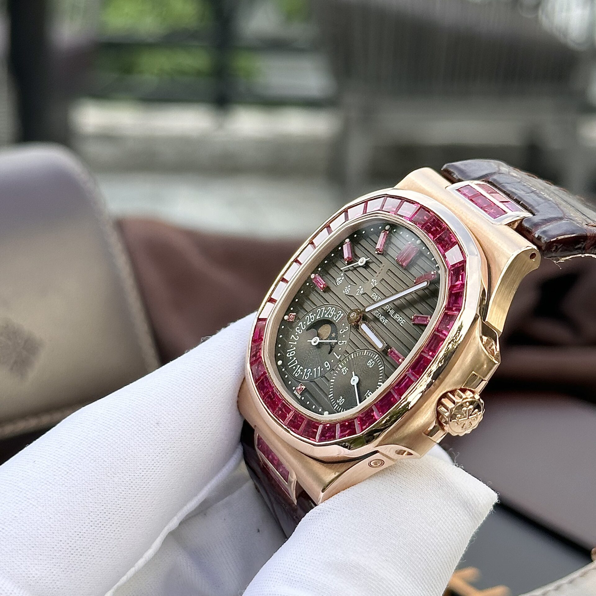 Patek Philippe Nautilus 5724 Gold Wrapped With Ruby Replica Watch 40mm