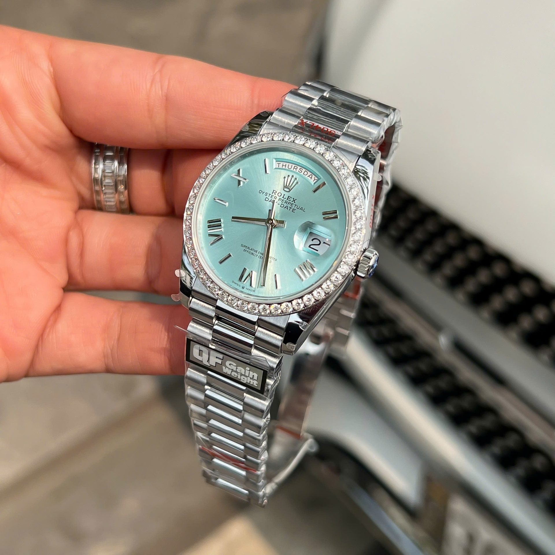 Rolex Replica Watches Watch Day-Date Ice Blue Weight 158Grams Bezel Diamonds Moissanite QF 36mm
