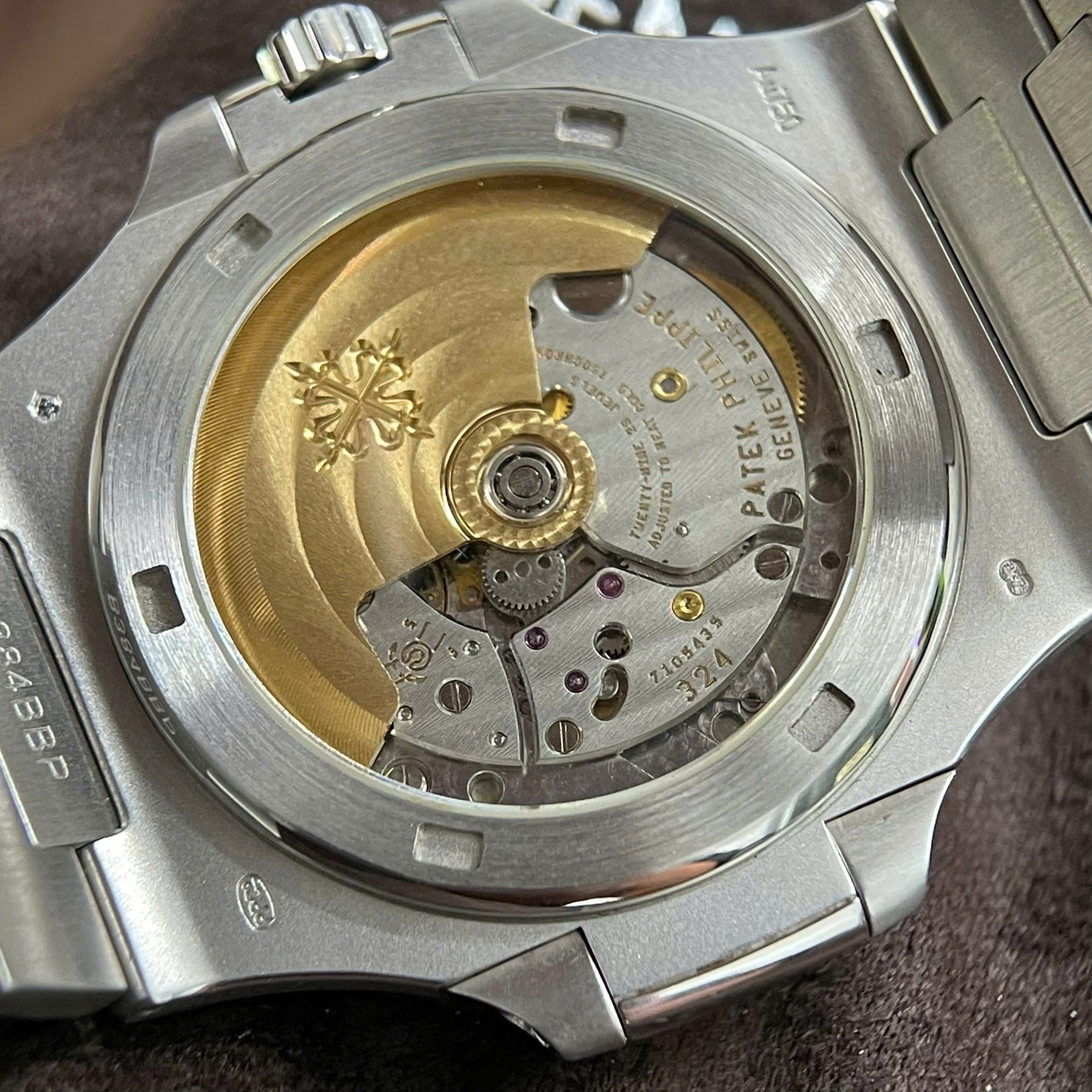 Patek Philippe Nautilus 5719 Replica Watches Custom 18K Solid White Gold + Diamonds 40mm