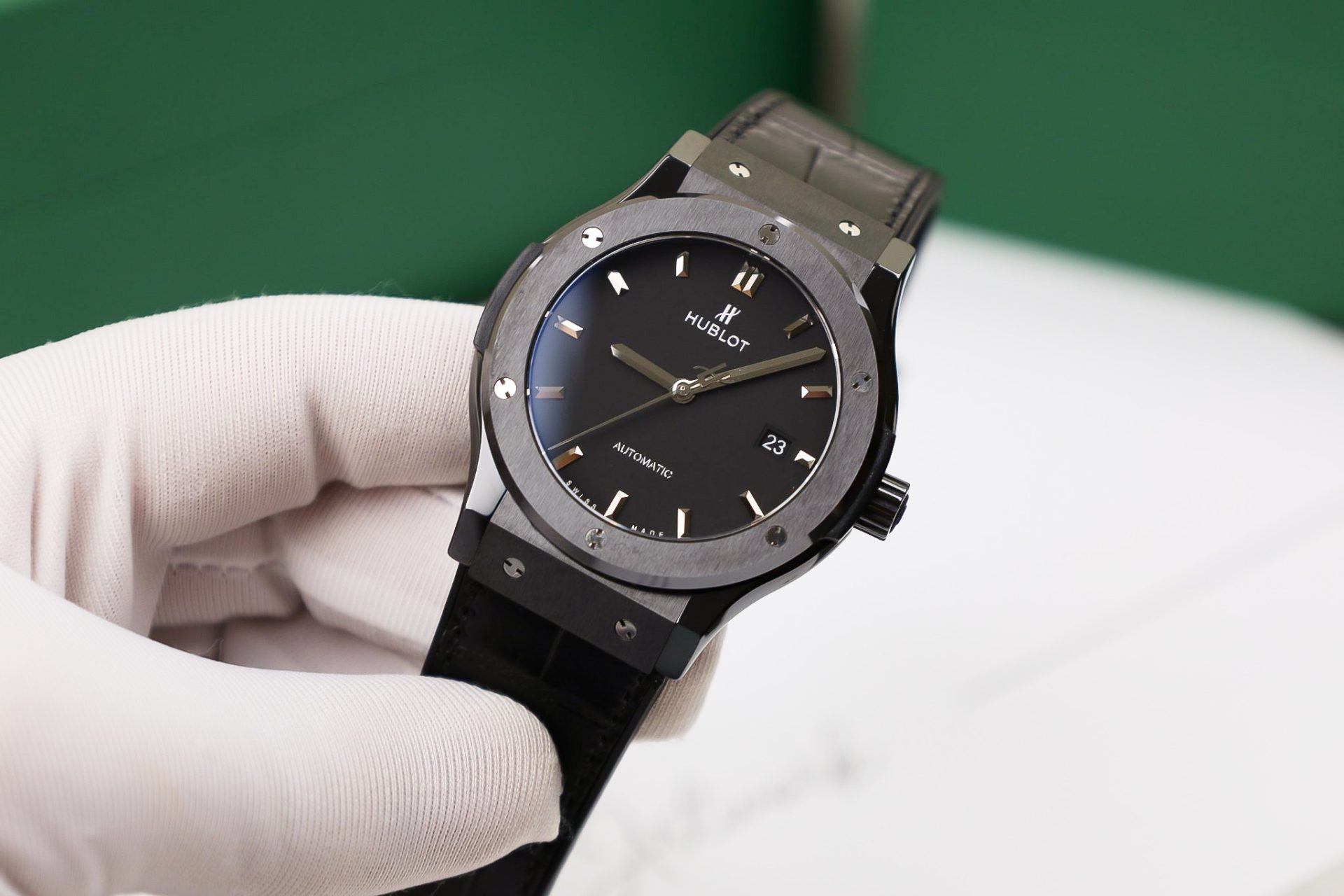 Hublot Replica 1:1 Watch Classic Fusion Black Ceramic SW300 Movement 42mm