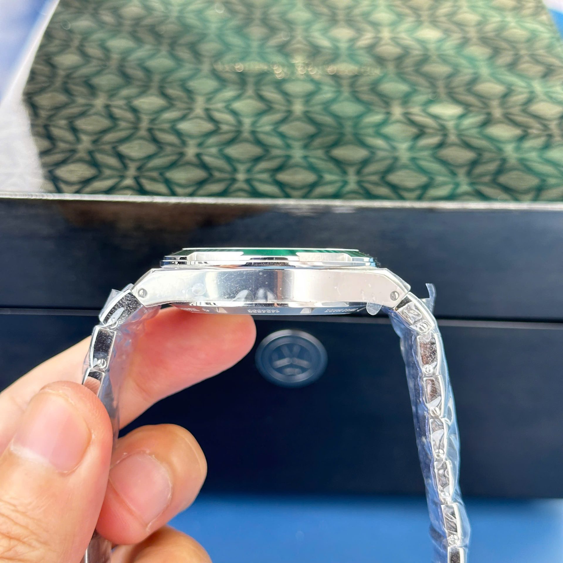 Vacheron Constantin Overseas 4500V Replica High-class Watch Green Dial PPF Factory 41mm