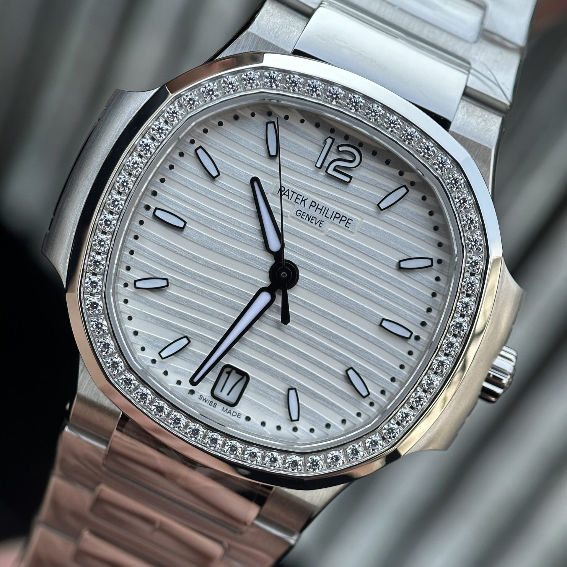 Patek Philippe Replica 11 Watch Nautilus 7118 White With Diamond Bezel Factory 3K 35.2mm