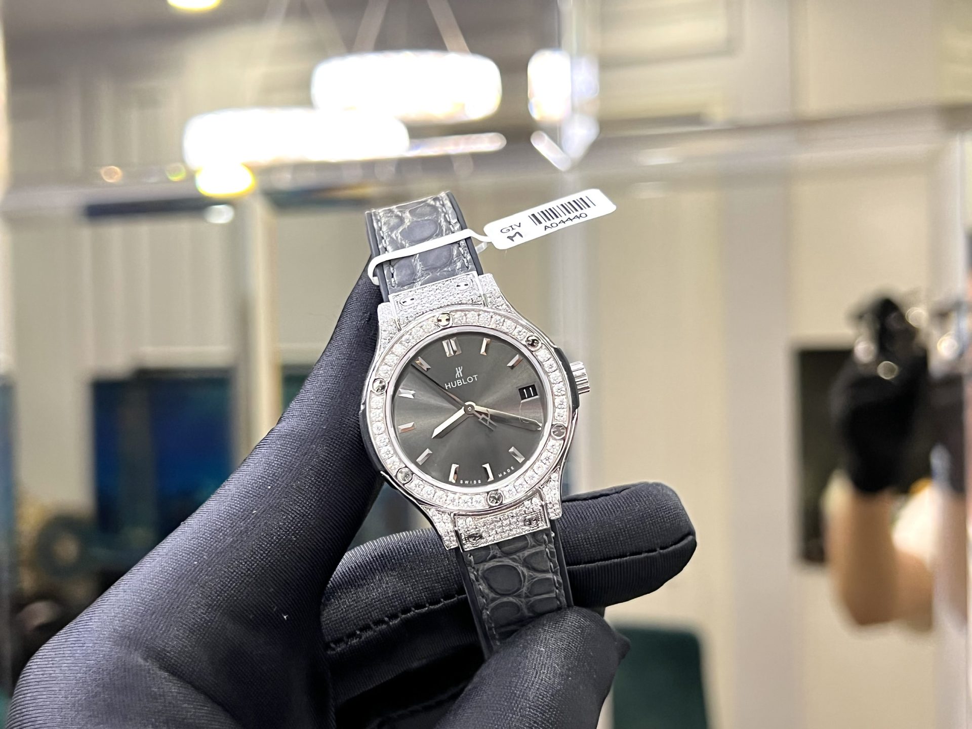Hublot Classic Fusion Women Dial Gray Copies Watches Full Diamonds Moissanite Hong Kong 33mm
