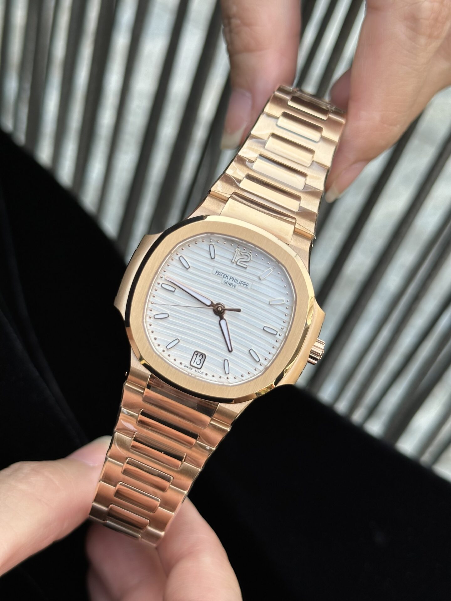 Patek Philippe Nautilus 7118 Replica 1:1 Watch Rose Gold 3K Factory 35.2mm