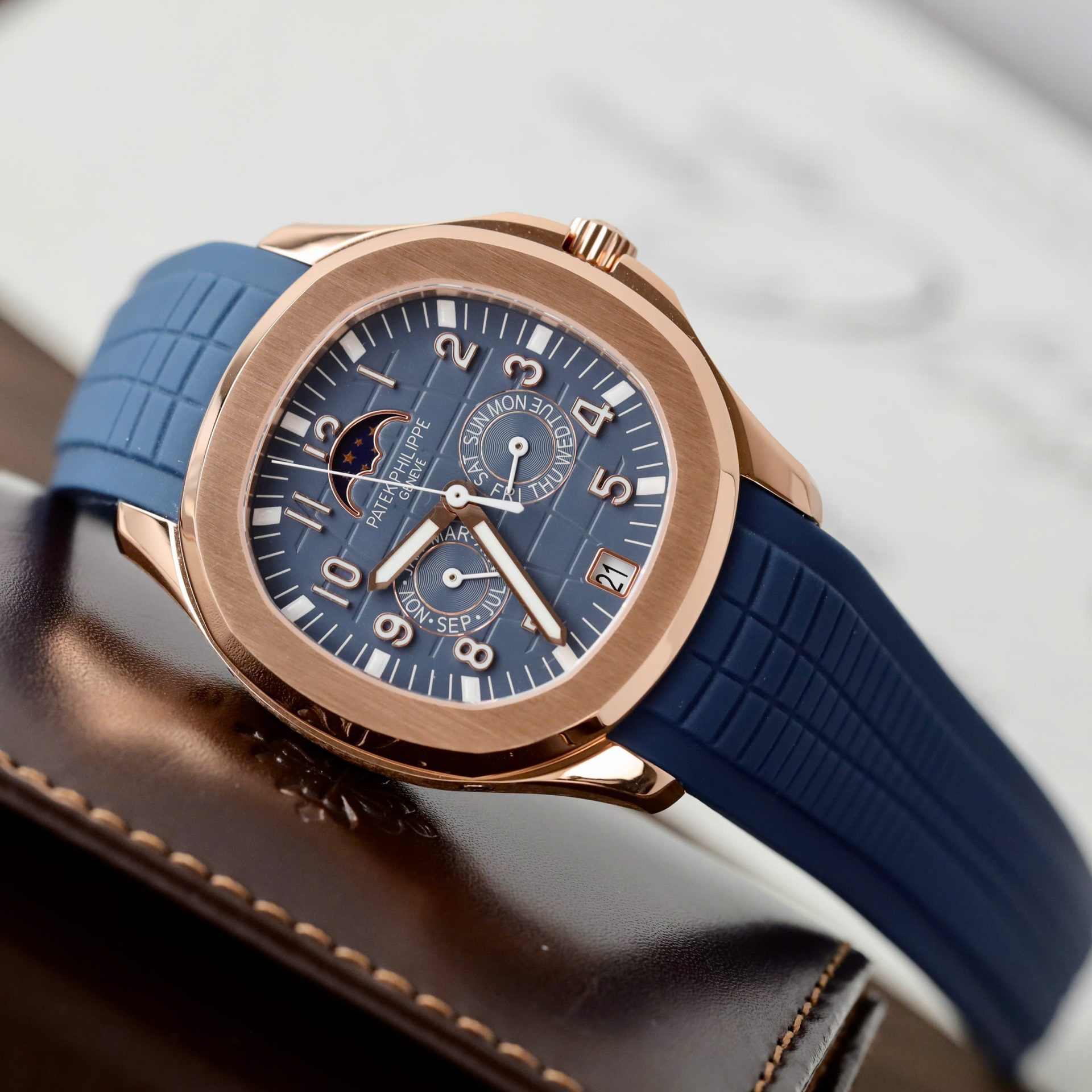 Patek Philippe Best Replica Watch Aquanaut 5261R Automatic Swiss Movement Blue Dial 40mm