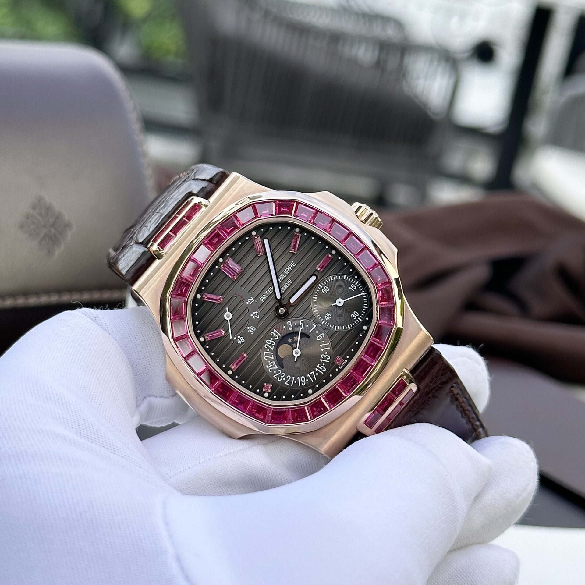 Patek Philippe Nautilus 5724 Gold Wrapped With Ruby Replica Watch 40mm