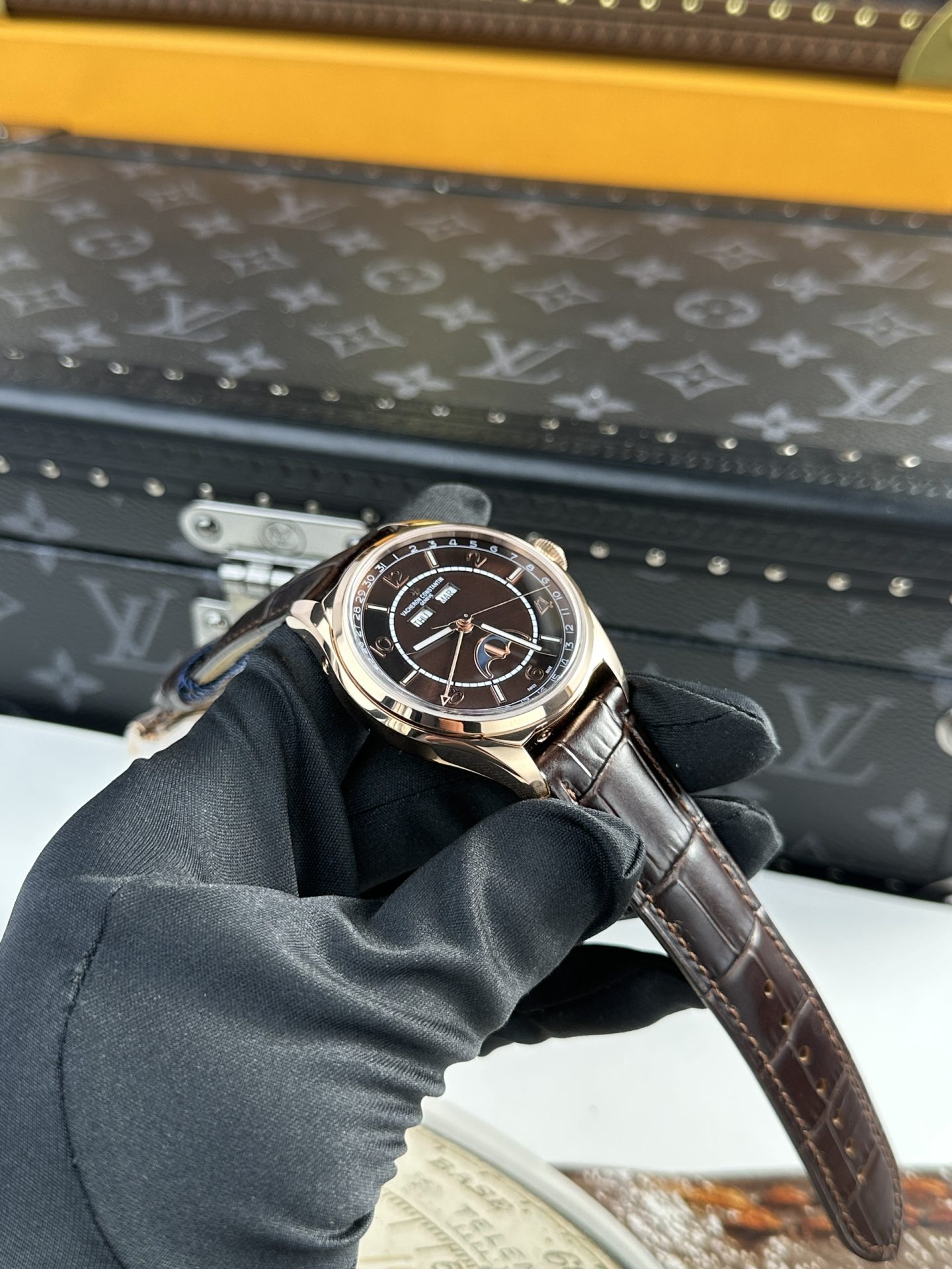 Vacheron Constantin Replica 1:1 Watch FiftySix Complete Calendar 4000E ZF 40mm