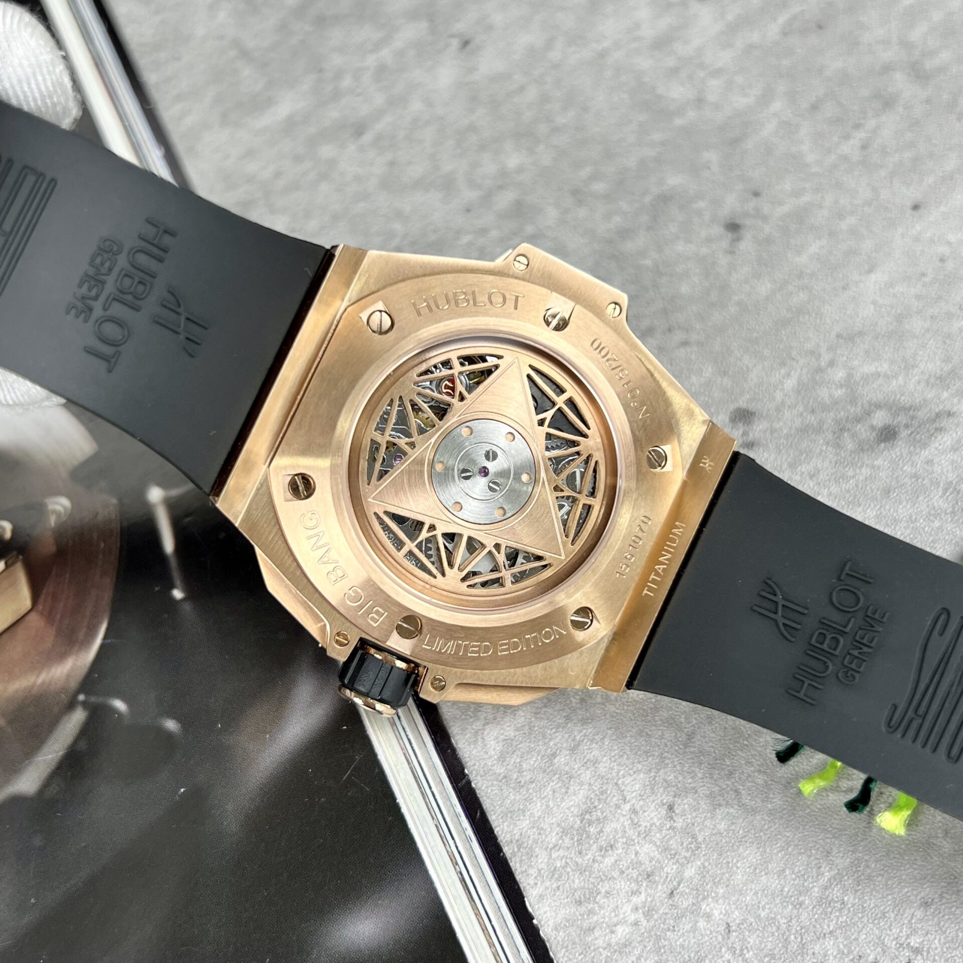 Hublot Replica Watch Big Bang Sang Bleu II King Gold Diamond 45mm