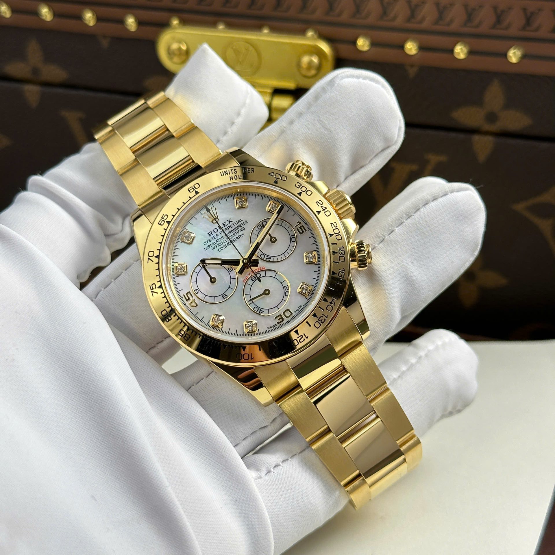 Rolex Daytona Cosmograph 116508 Best Replica Watch Custom Gold Wrapped 40mm