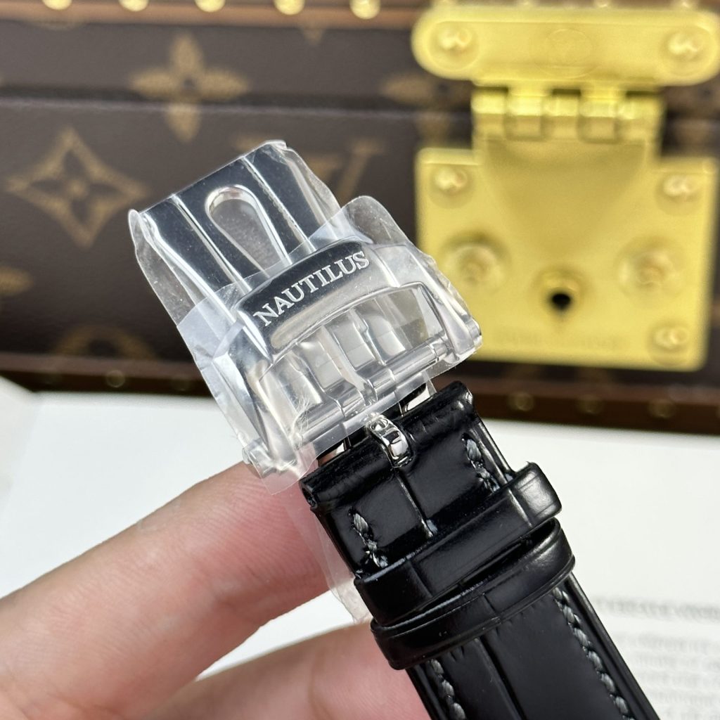 Patek Philippe Replica 1:1 Watch Nautilus 5712G Highest Quality Blue Dial PPF V2 40mm