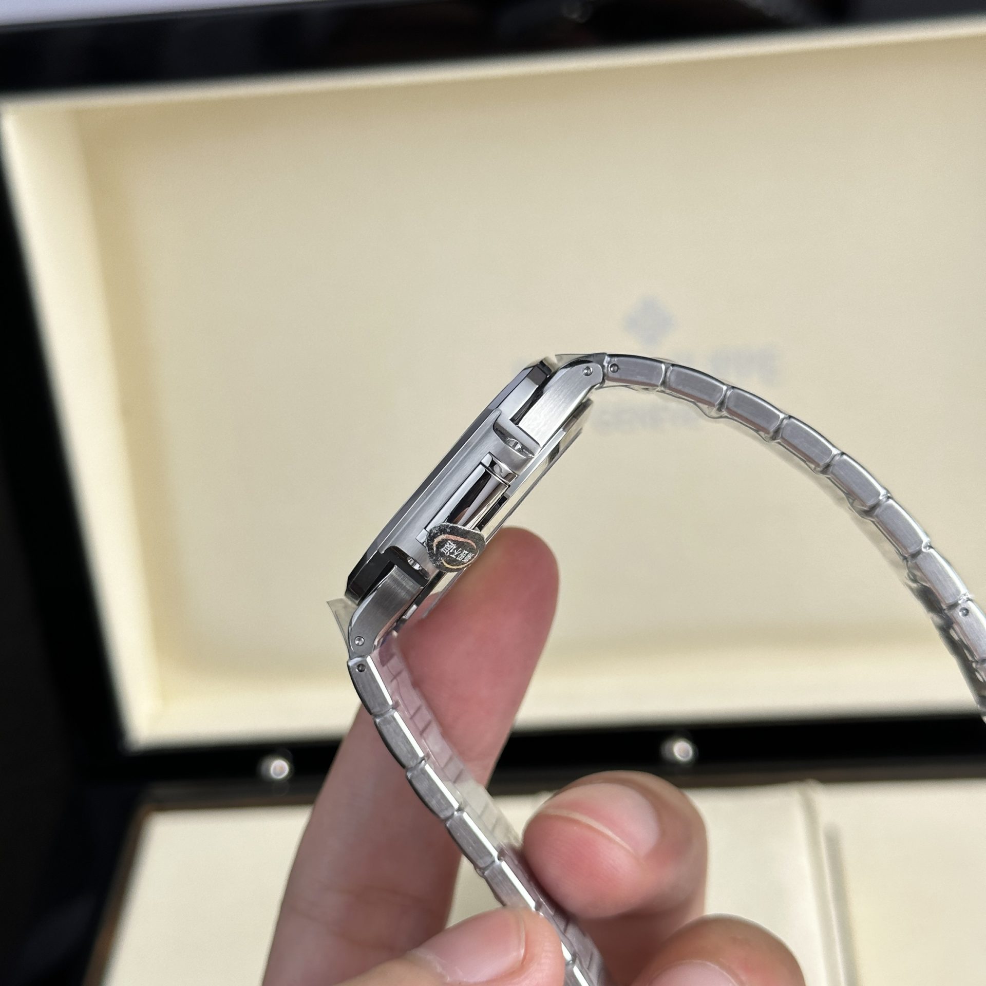 Patek Philippe Replica 1:1 Watch Nautilus 7118 Blue Dial With Stone 3K Factory 35.2mm