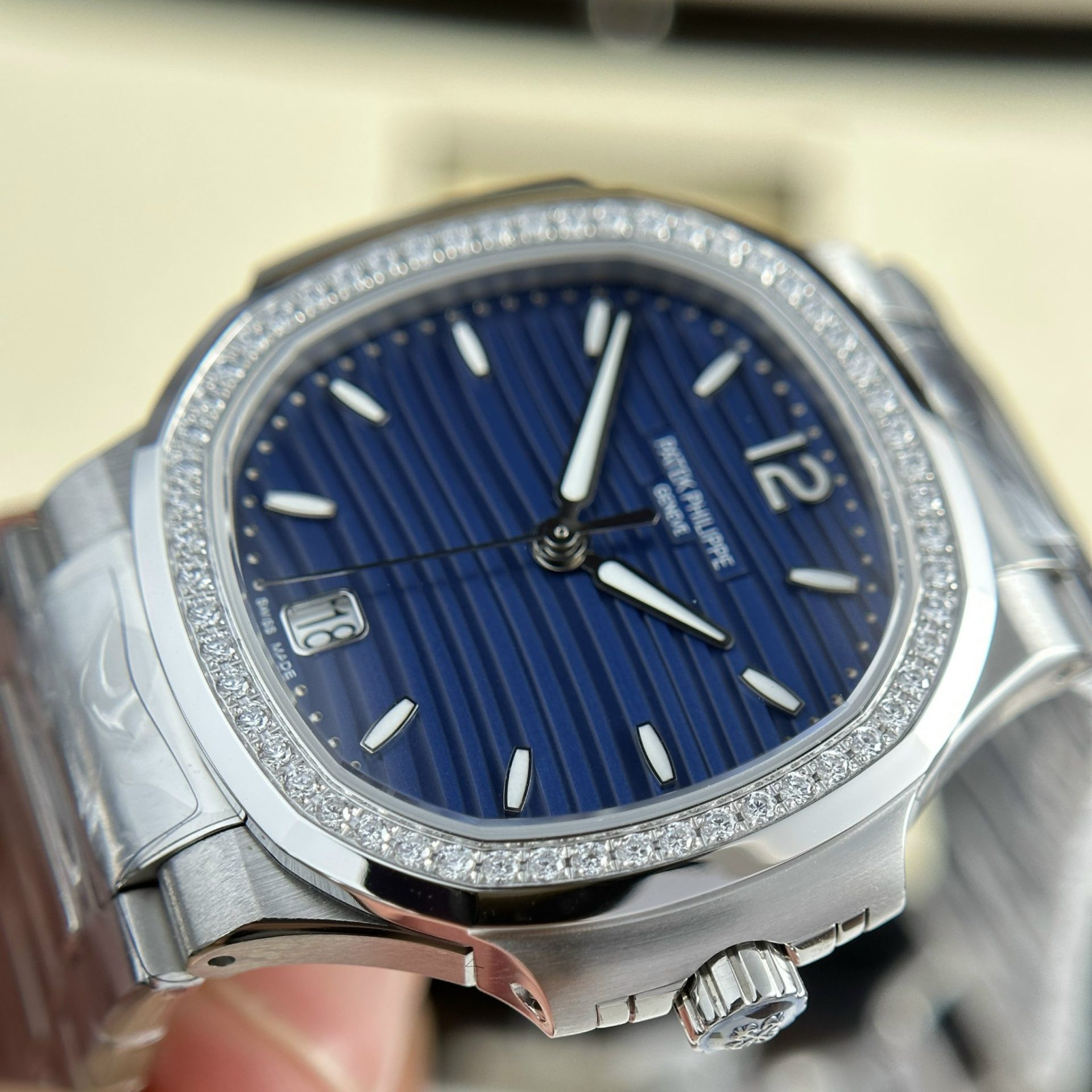 Patek Philippe Replica 1:1 Watch Nautilus 7118 Blue Dial With Stone 3K Factory 35.2mm