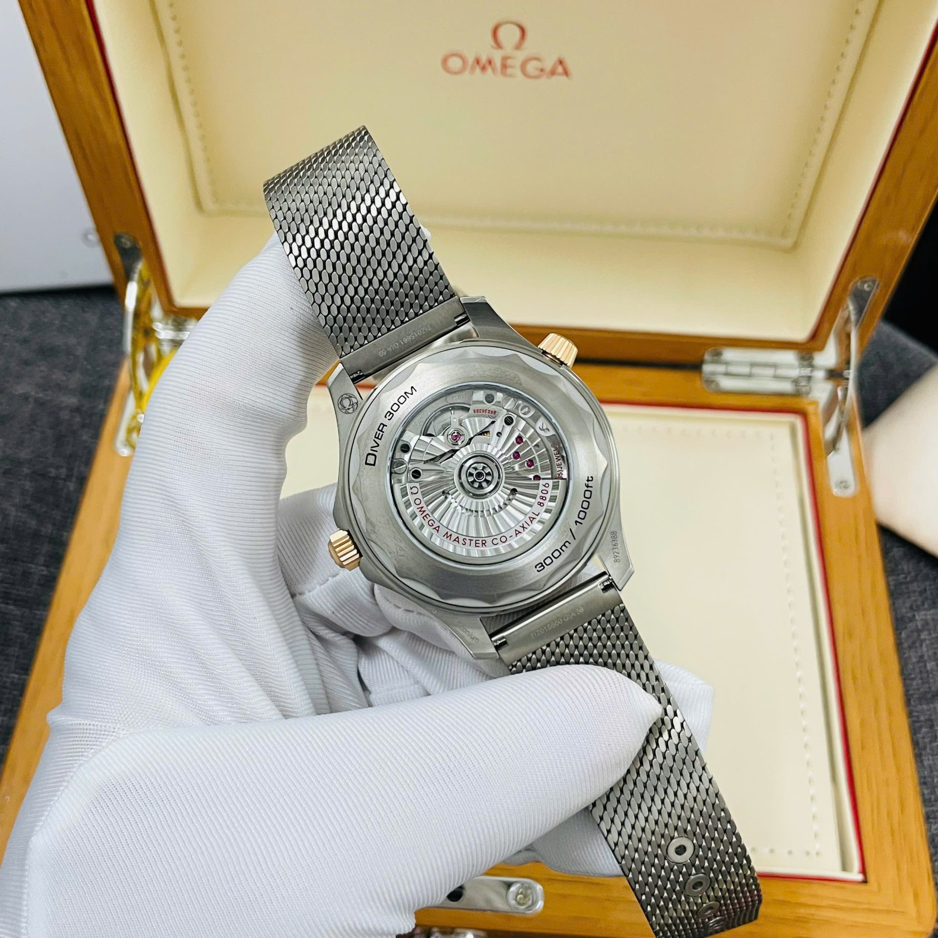 Omega Replica Watches Seamaster Bronze Gold on Titanium Green Dial VS Factory 42mm