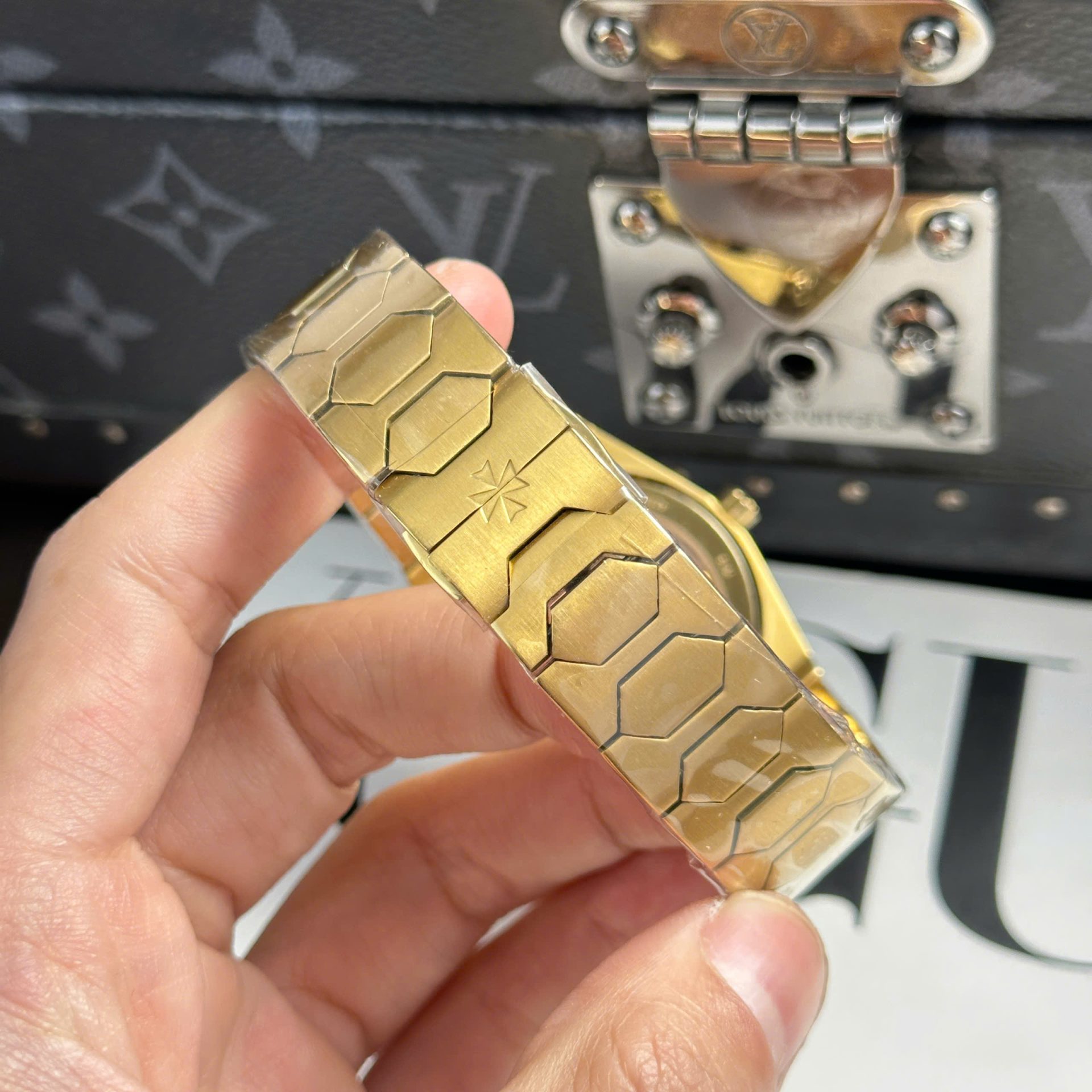 Vacheron Constantin Clone Watches Historiques 222 Black Dial 8F Factory 37mm