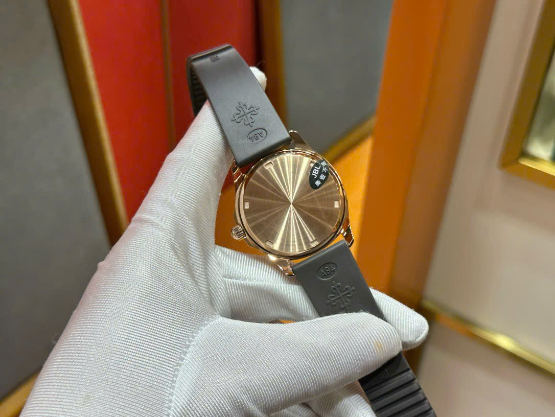 Patek Philippe Luxury Fake Watches Aquanaut 5067 Brown Rubber Strap Quartz Movement PPF Factory 35,6mm
