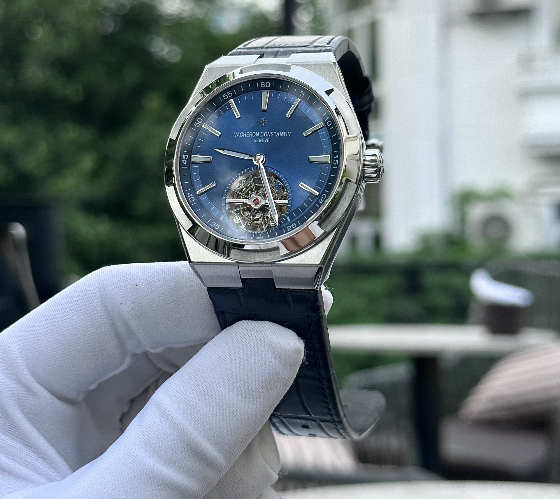 Vacheron Constantin Overseas Best Replica Watch Tourbillon 6000V Leather Strap BBR 42.5mm