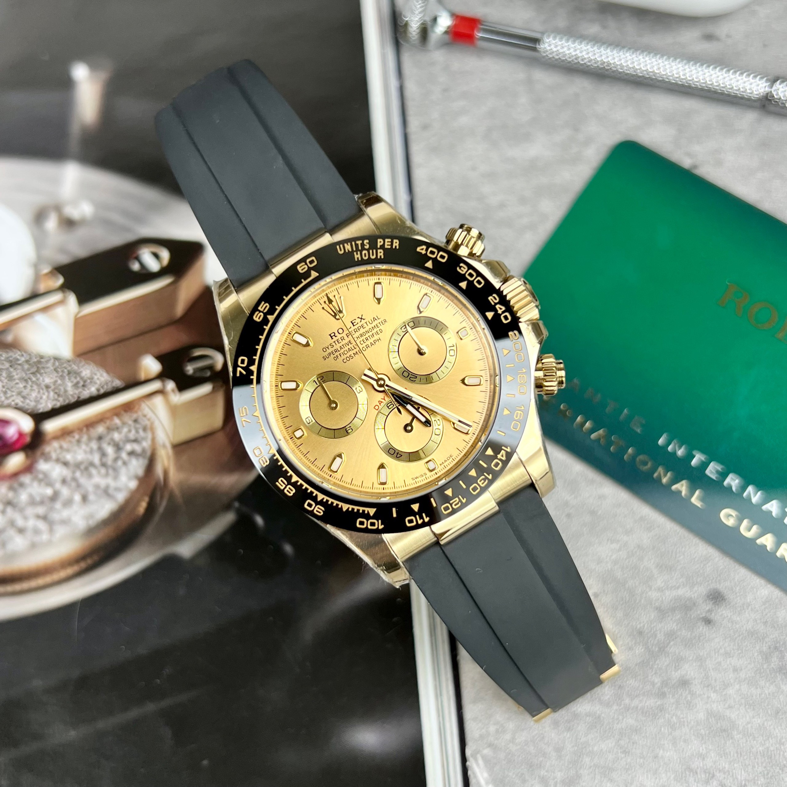 Rolex Replica 1:1 Watch Daytona 116518LN Yellow Champagne Dial 40mm