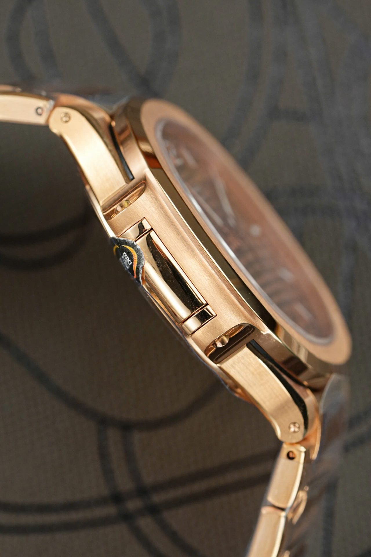 Patek Philippe Nautilus 7118 Replica Watches Rose Gold Swiss Movement 3K Factory 35,2mm