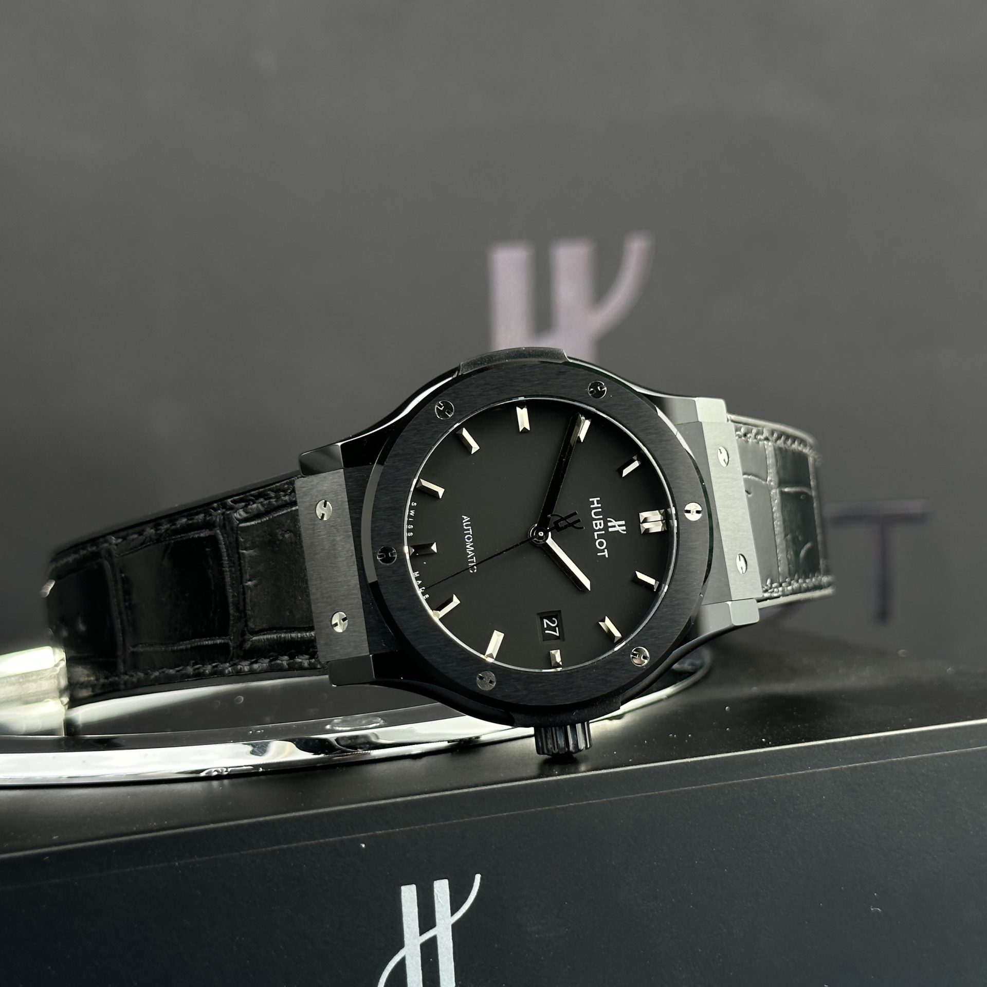 Hublot Replica 1:1 Watch Refine SW300 Movement Black Ceramic Bezel JJZ Factory 42mm