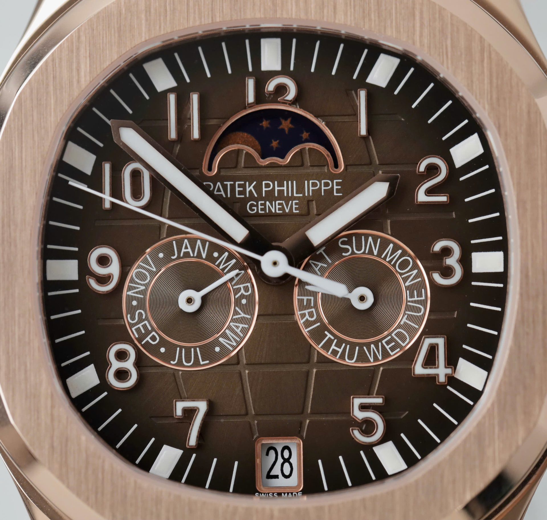 Patek Philippe Best Replica Watch Aquanaut 5261R Automatic Swiss Movement Chocolate Dial 40mm