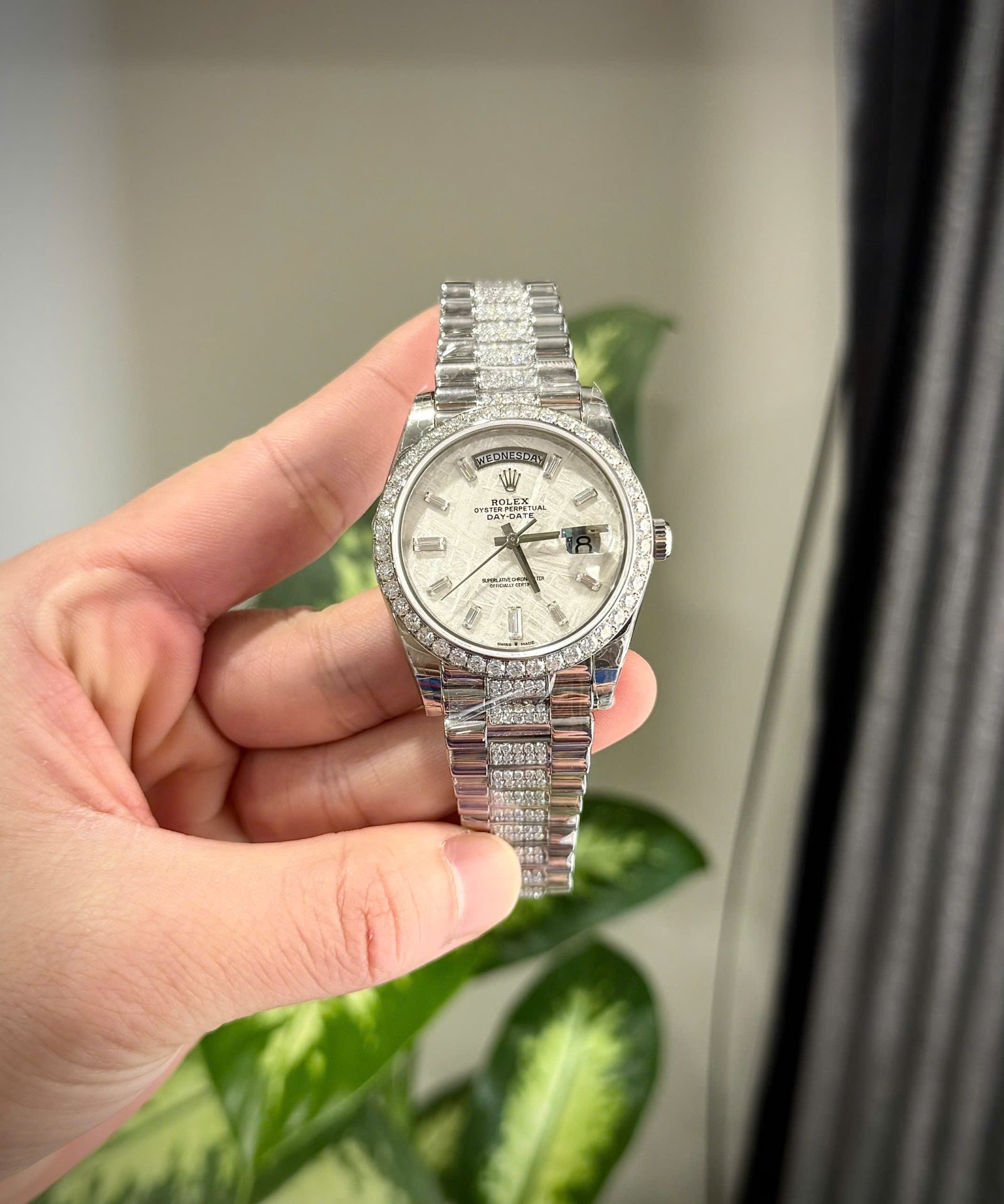 Rolex Day-Date Meteorite Dial Custom Moissanite Daimonds Copies Watches 40mm