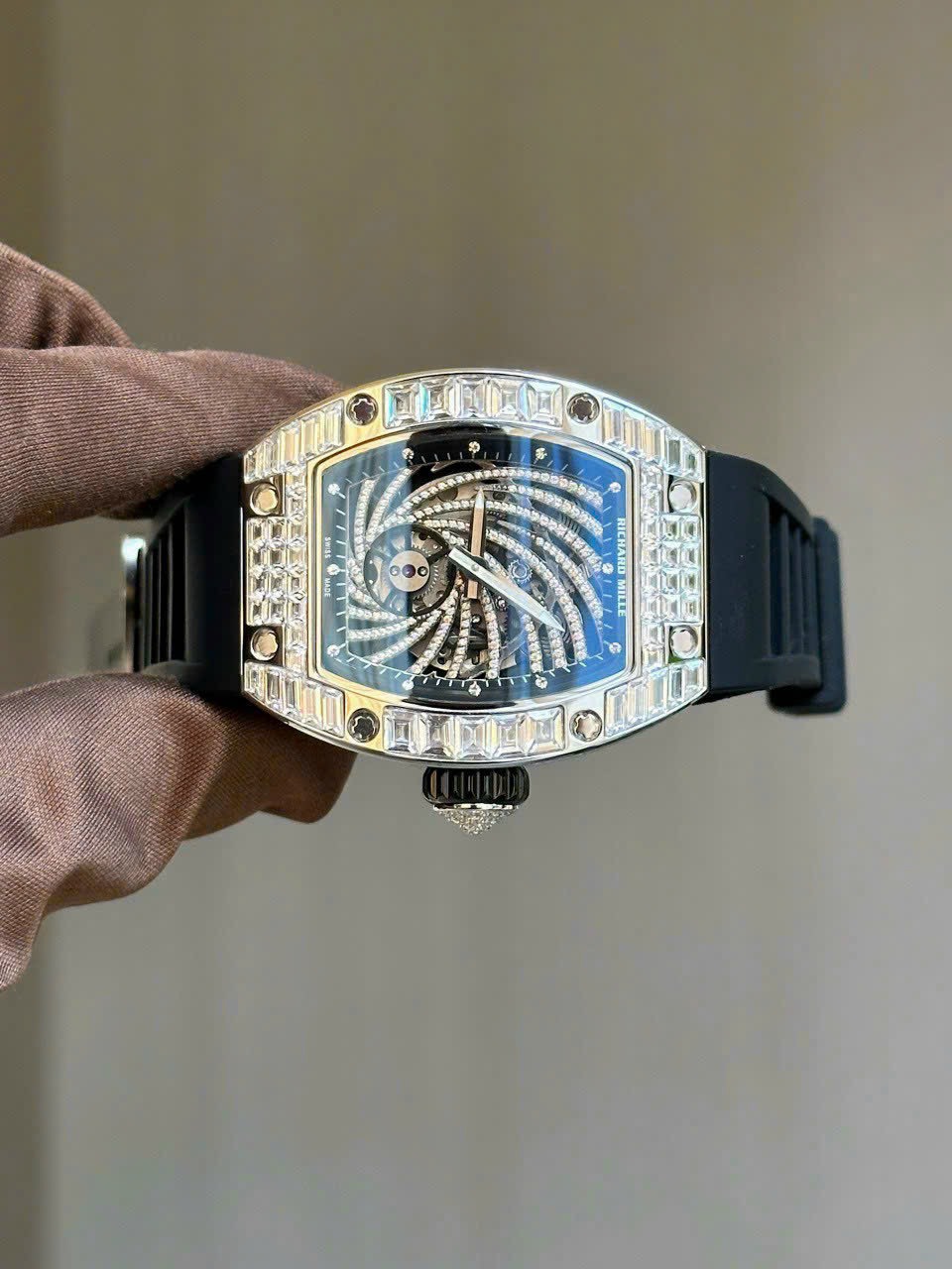 Richard Mille Replica 1:1 Watch RM51-01 Tornado With Full Stone 40mm