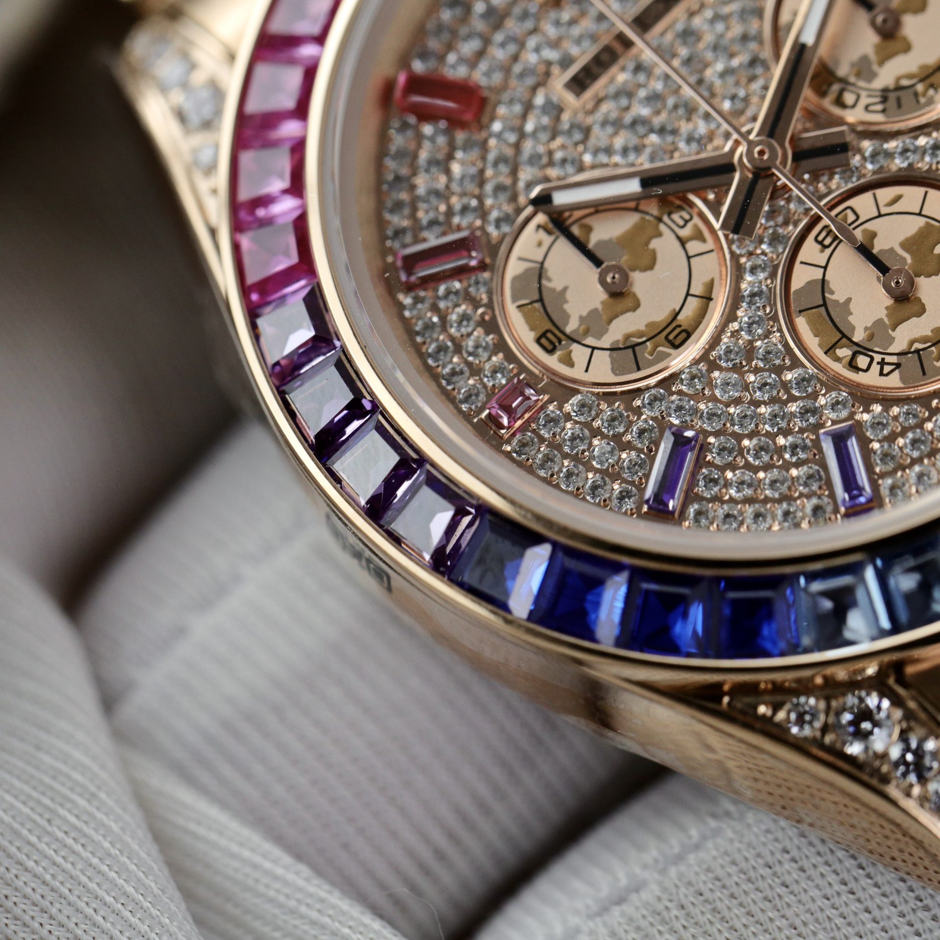 Rolex Replica 1:1 Watch Daytona Rainbow Full CZ Stone High Quality 40mm