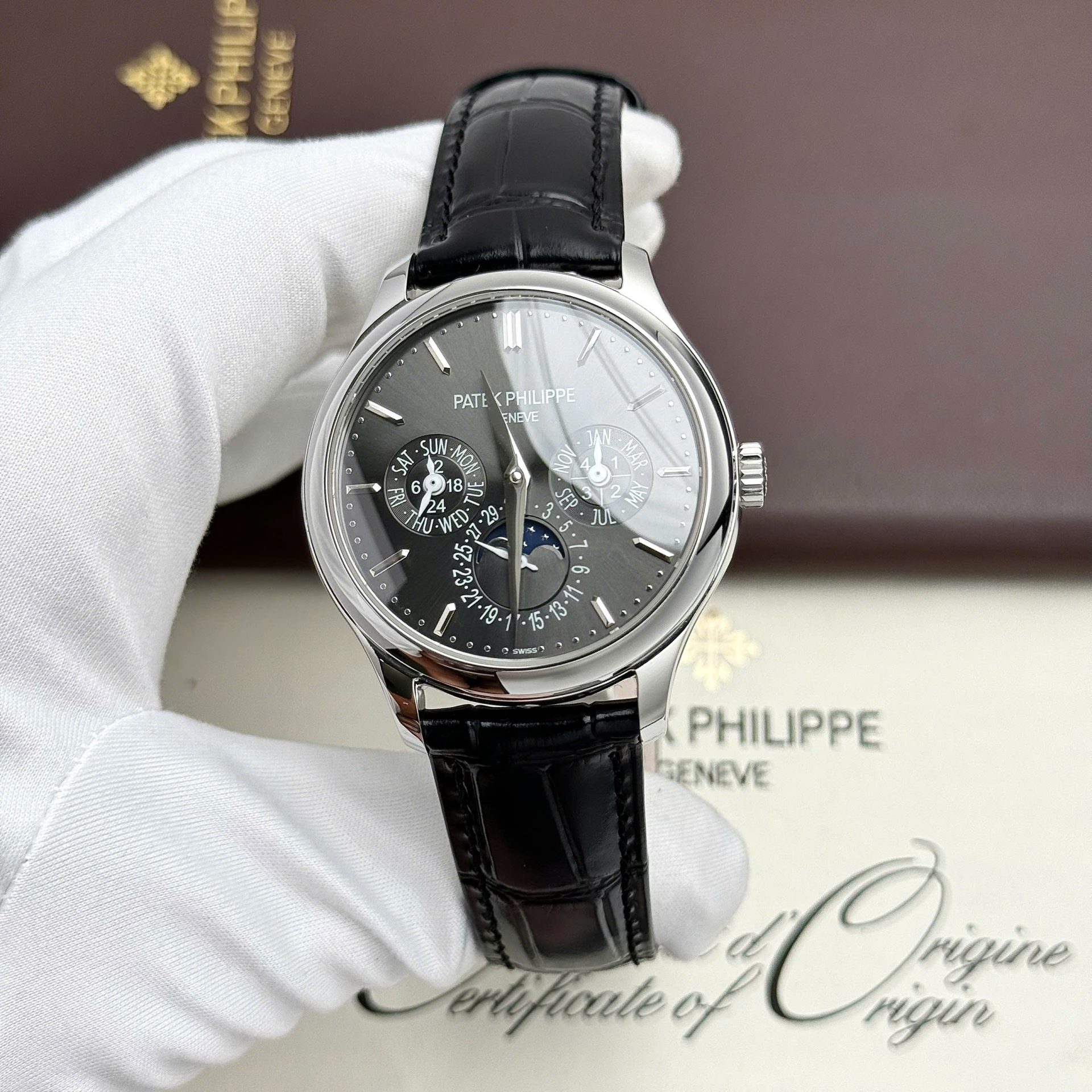Patek Philippe Super Clone Watches Grand Complications 5327G Automatic Movement Gray Dial 40mm