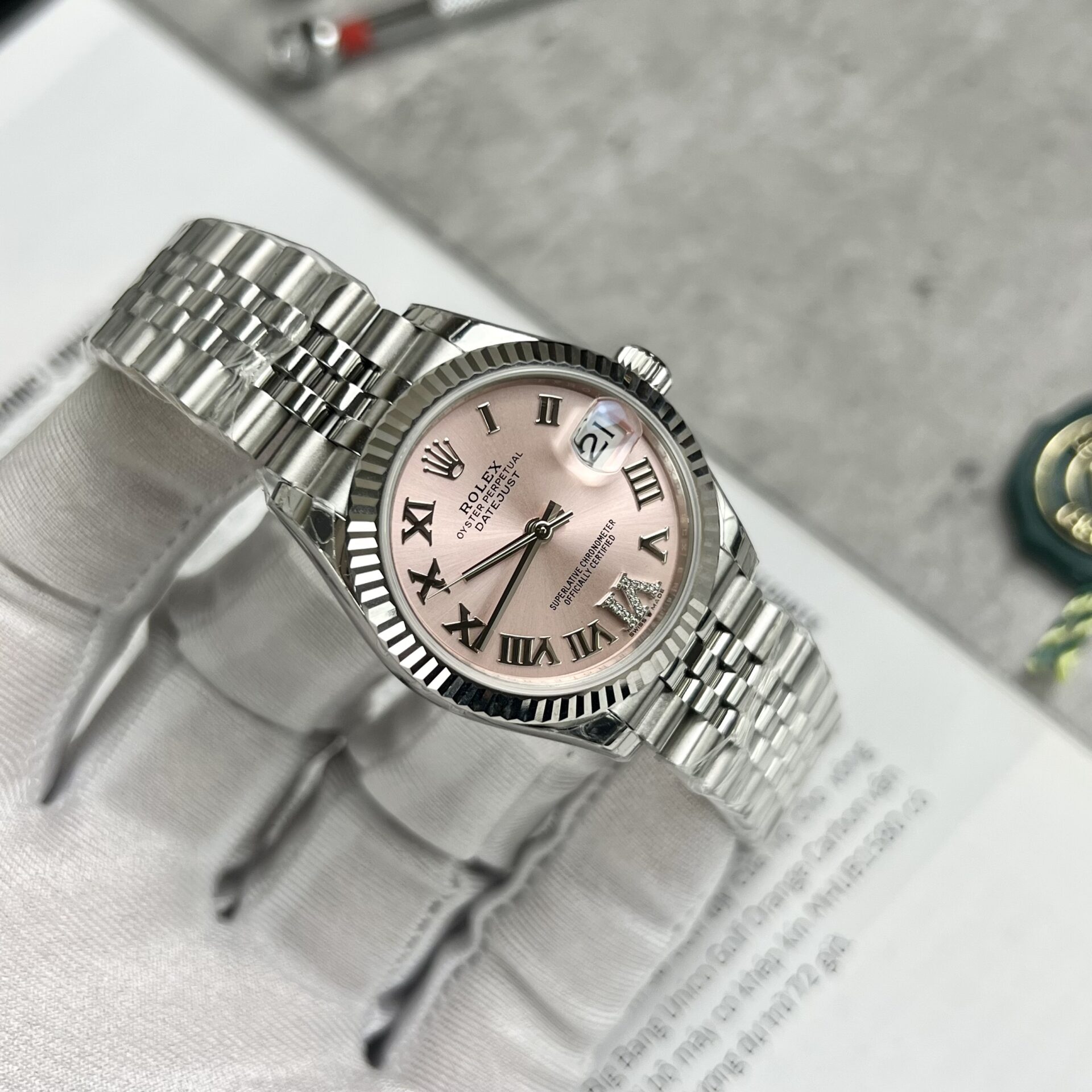 Rolex DateJust Women s Best Replica Watch Pink Dial Jubilee Strap EW 31mm