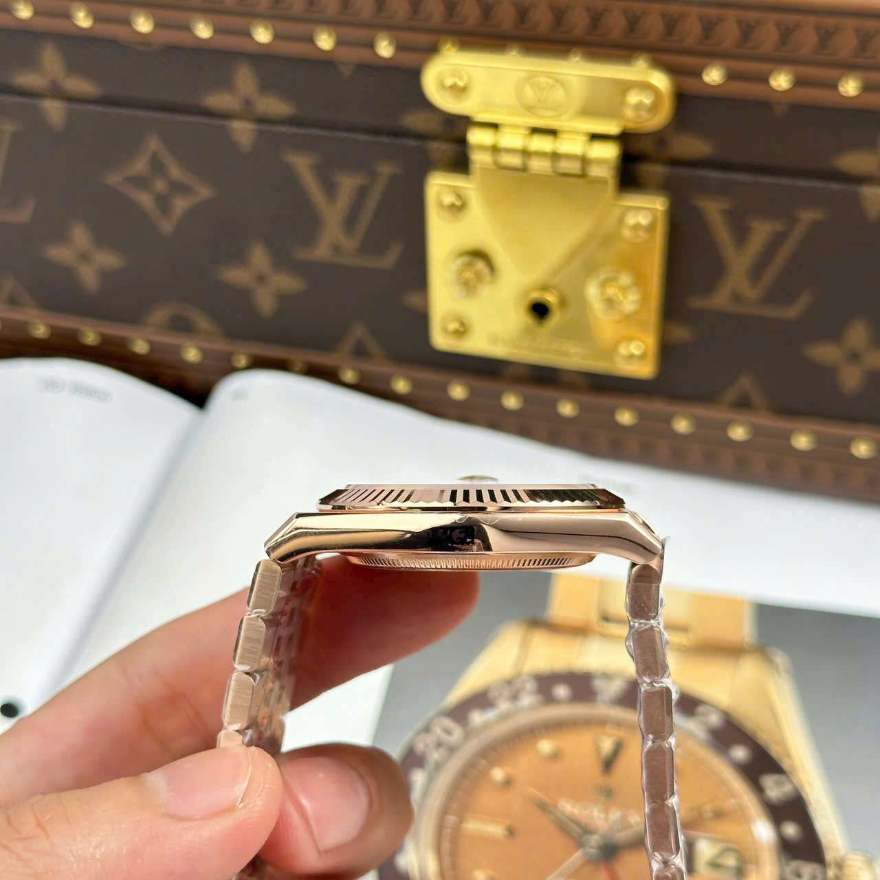 Rolex Land-Dweller 127235 Rose Gold Honeycomb Motif Dial Luxury Fake Watches 40mm