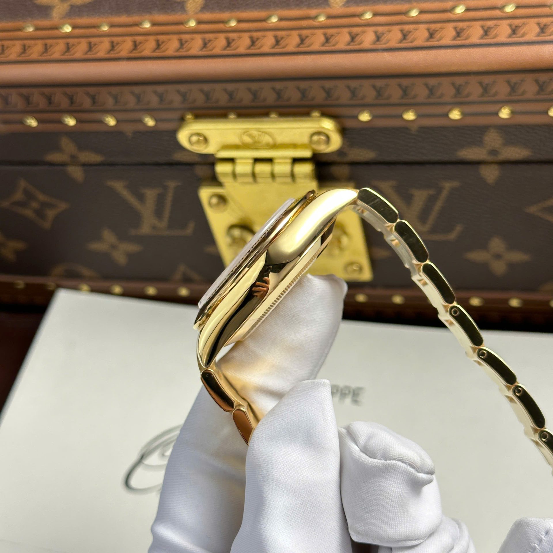 Rolex Daytona Cosmograph 116508 Best Replica Watch Custom Gold Wrapped 40mm