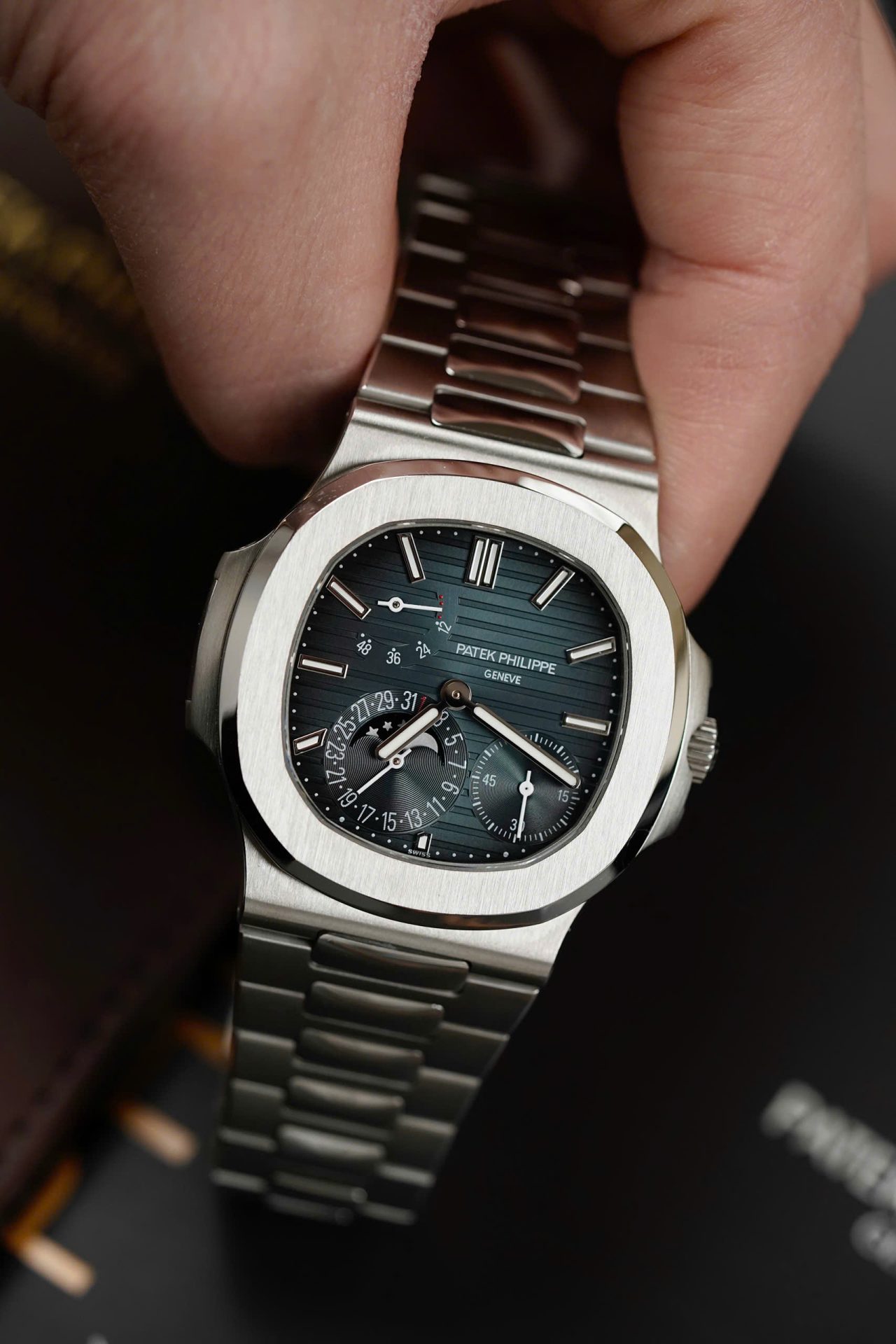 Patek Philippe Best Replica Watches Nautilus 5712 Custom Authentic Details 40mm