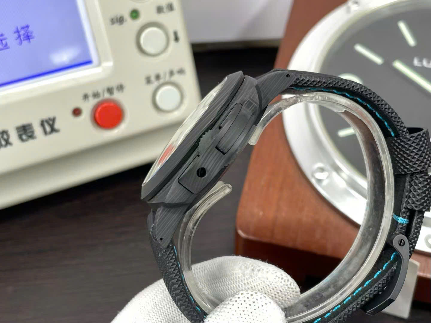 Panerai Good Imitation Watches Luminor Marina Carbotech™ PAM02661 VS Factory Men s 44mm