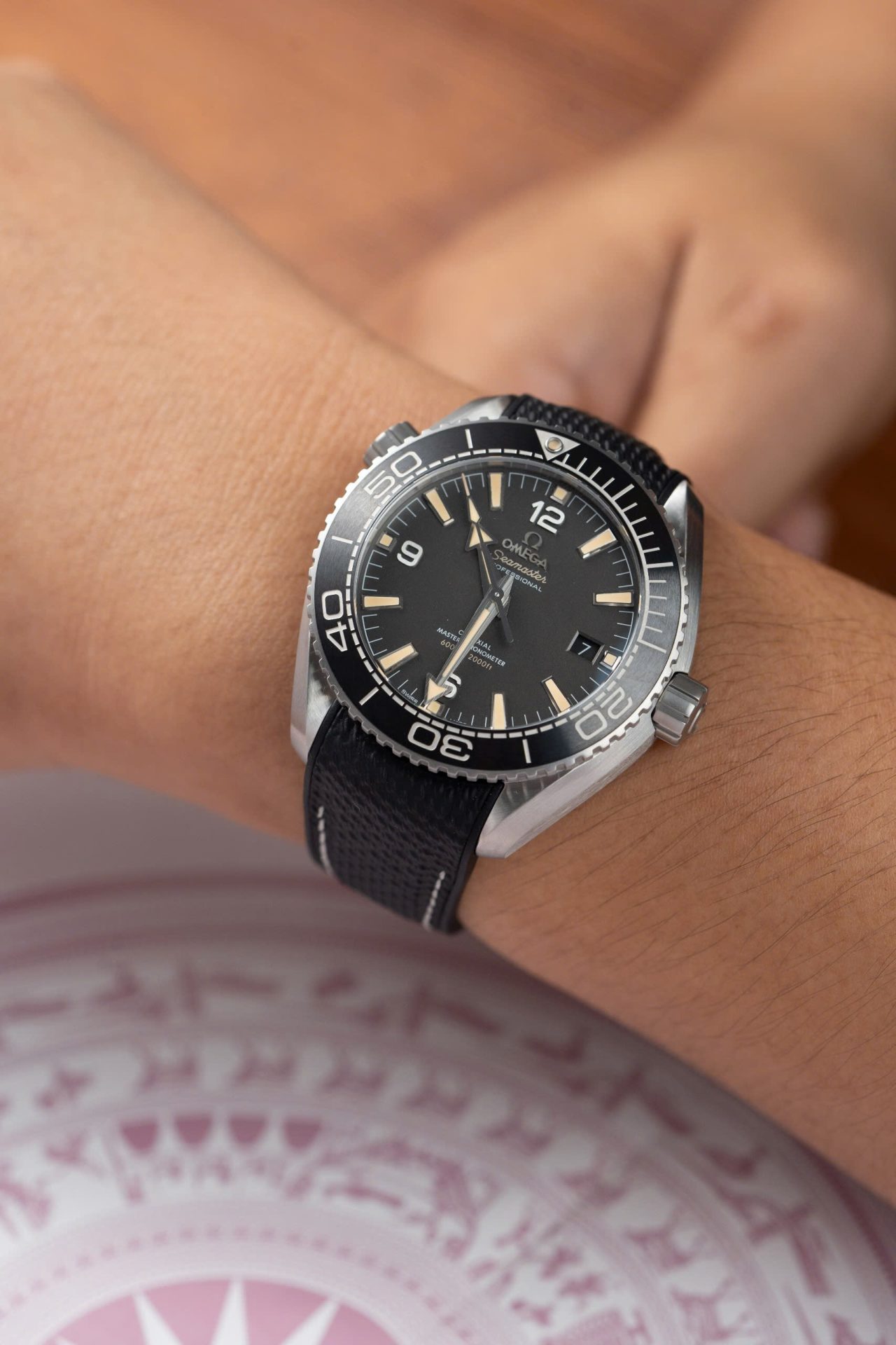 Omega Replica Watch Seamaster Planet Ocean Black Dial Rubber Strap Factory VS 43.5mm