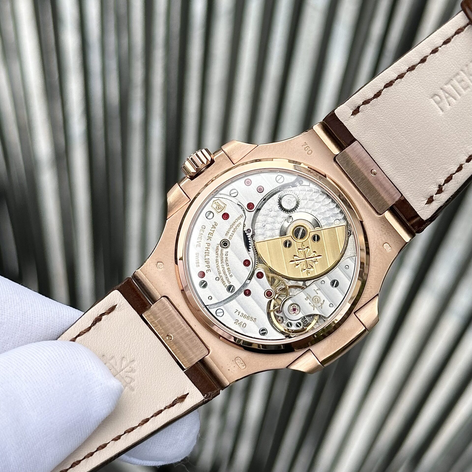 Patek Philippe Nautilus 5712 Rose Gold Replica Watch Leather Strap Factory GR 40mm
