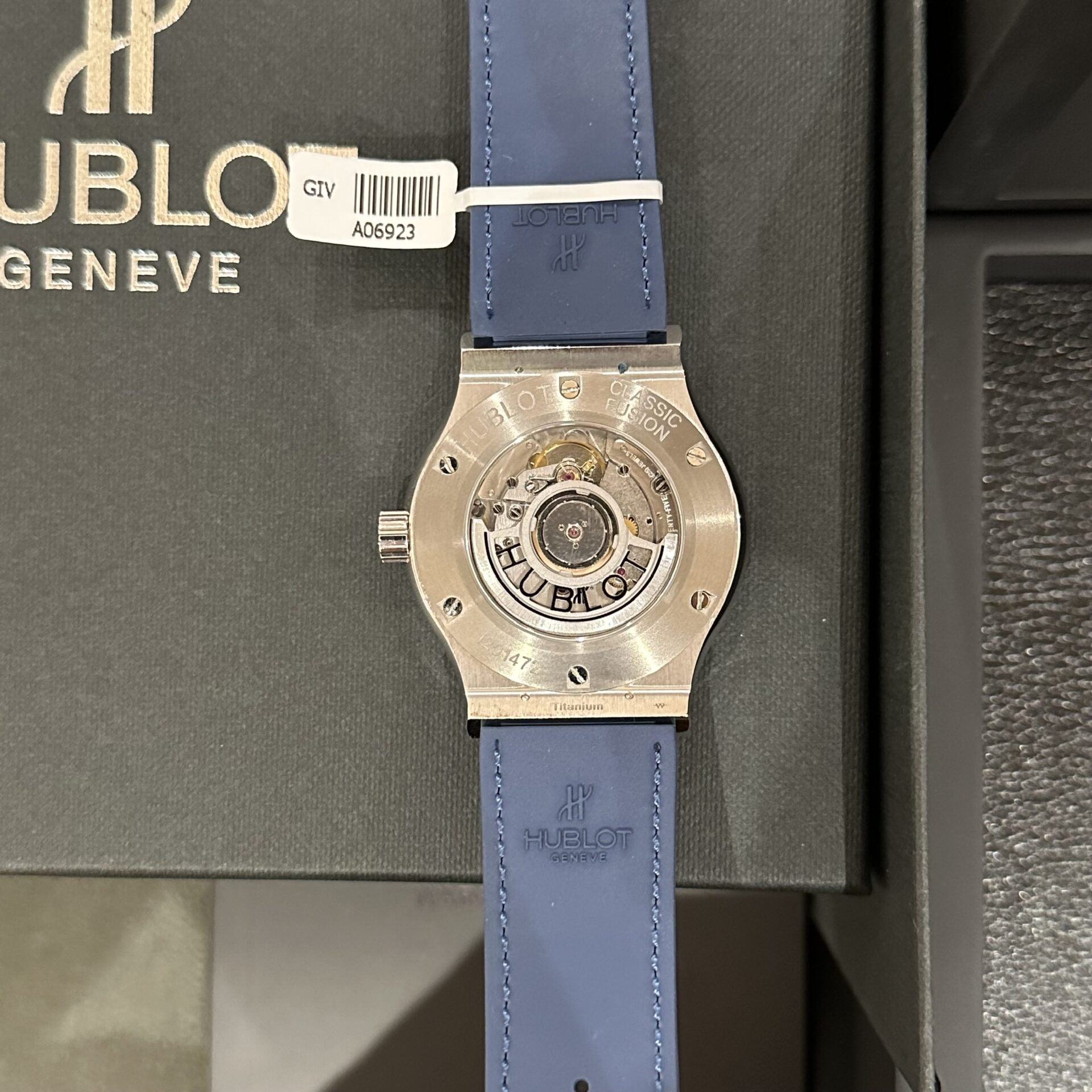 Hublot Replica 11 Watch Classic Fusion Blue Moissanite Diamond 42mm