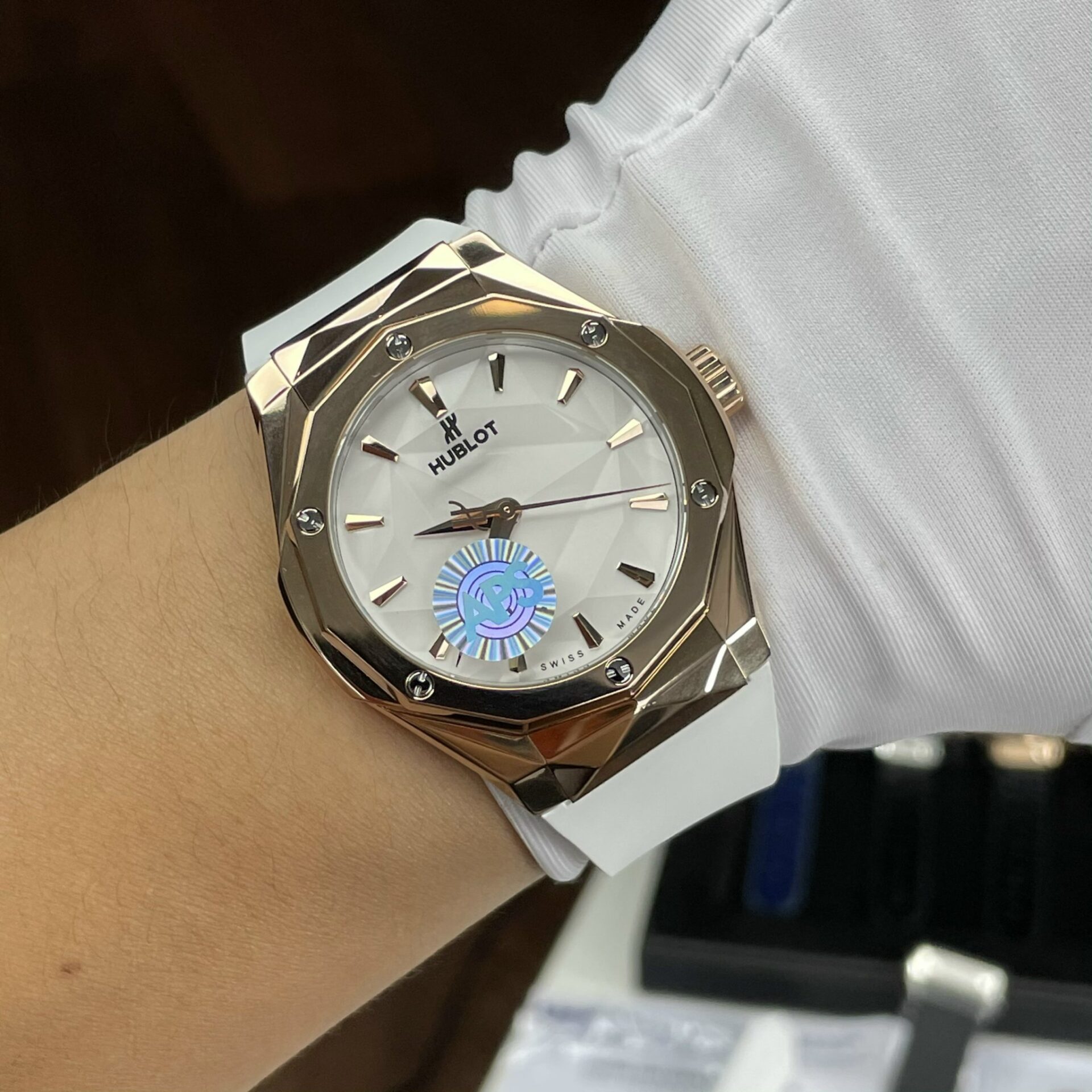Hublot Replica 1:1 Watch Orlinski King Gold White Rubber Strap APS 40mm