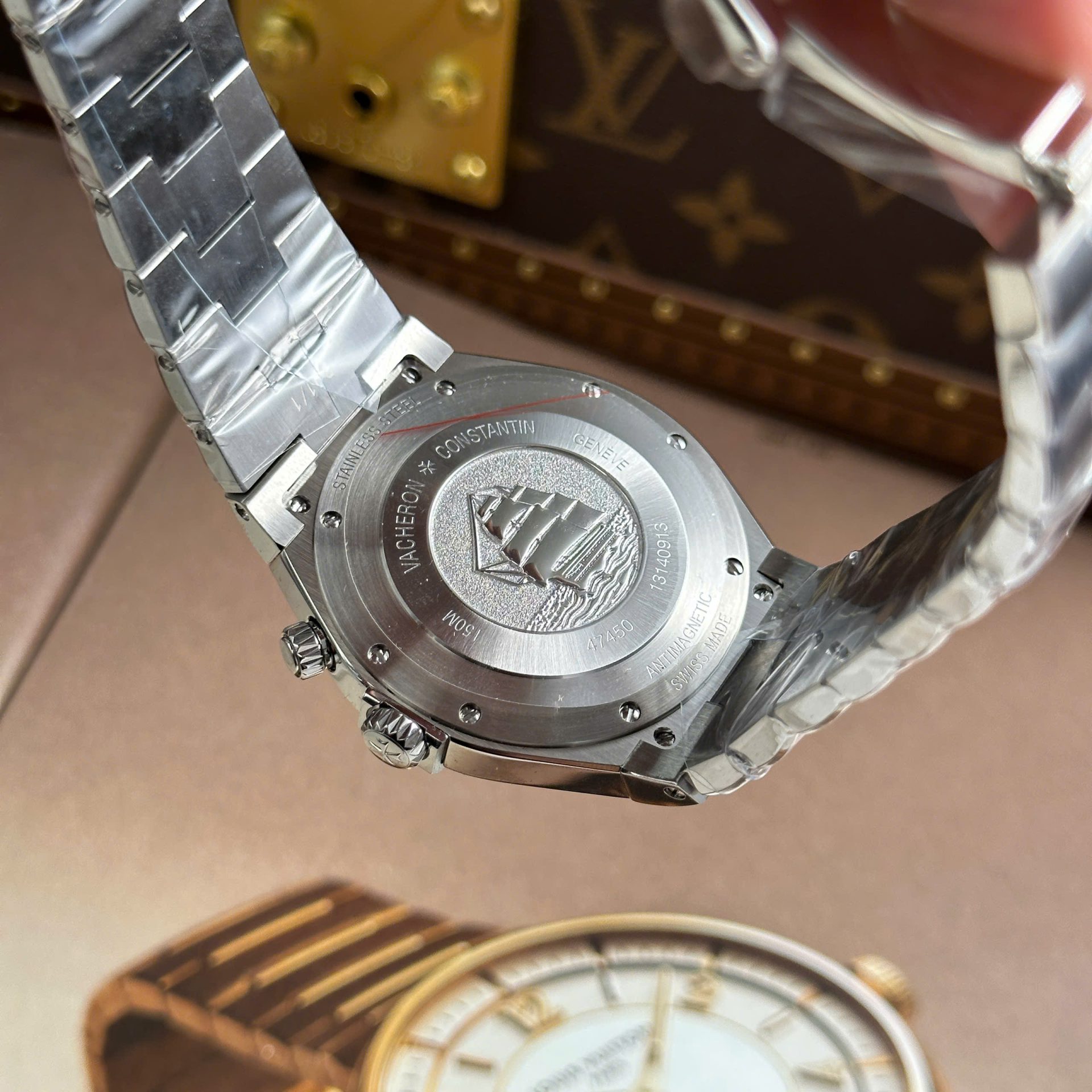 Vacheron Constantin Luxury Fake Watches Overseas Dual Time 47450 Black Dial Metal Wire 9F Factory 42mm