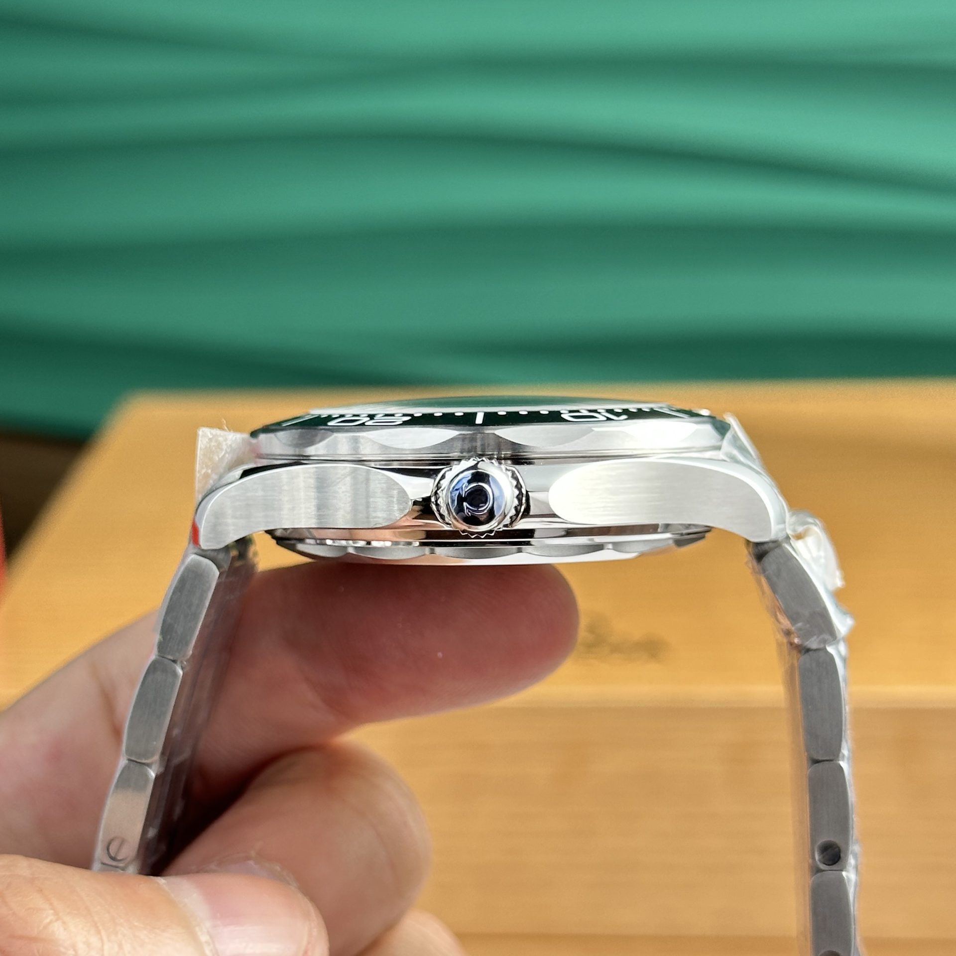 Omega Replica 1:1 Watch Seamaster James Bond 007  VS Factory 42mm