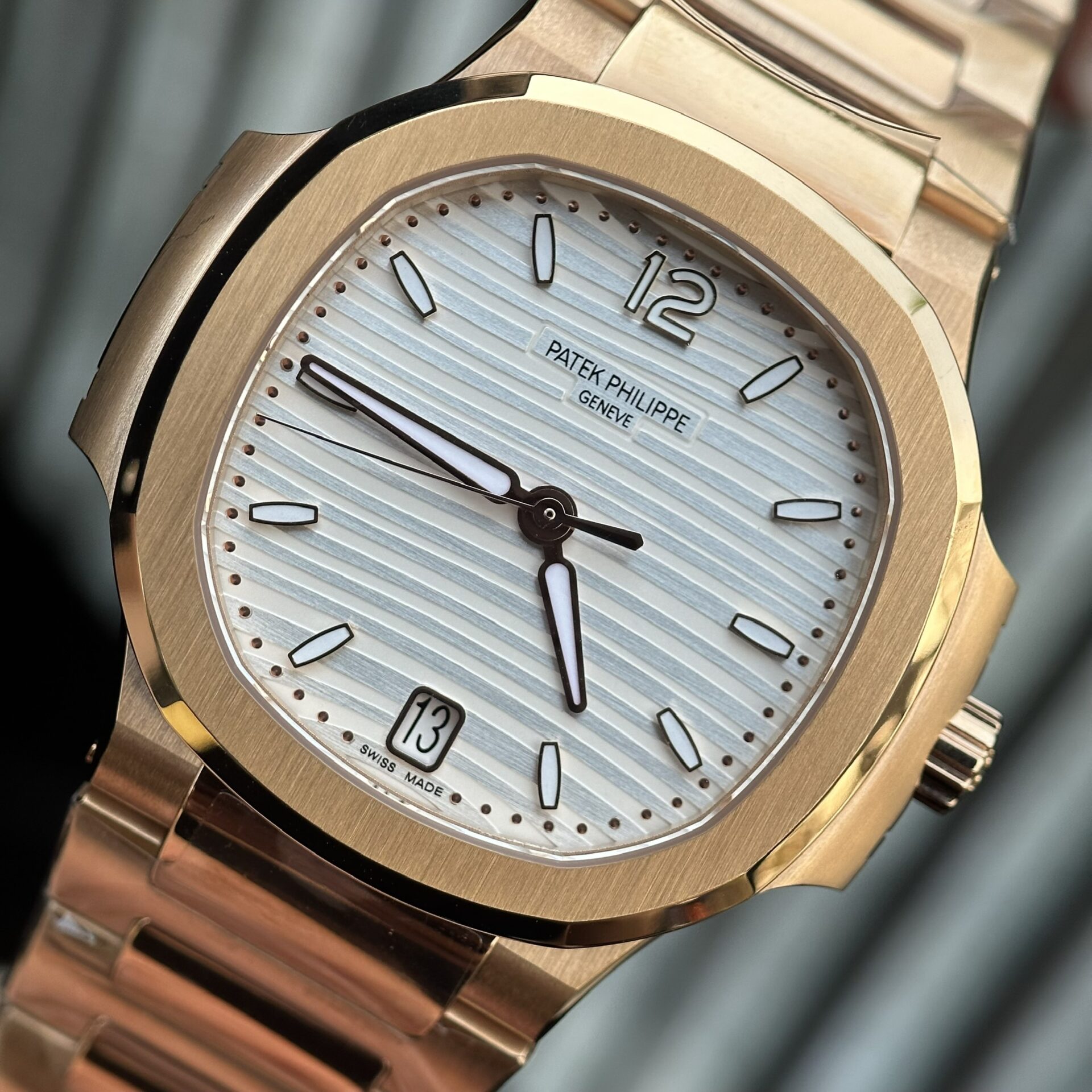 Patek Philippe Nautilus 7118 Replica 1:1 Watch Rose Gold 3K Factory 35.2mm