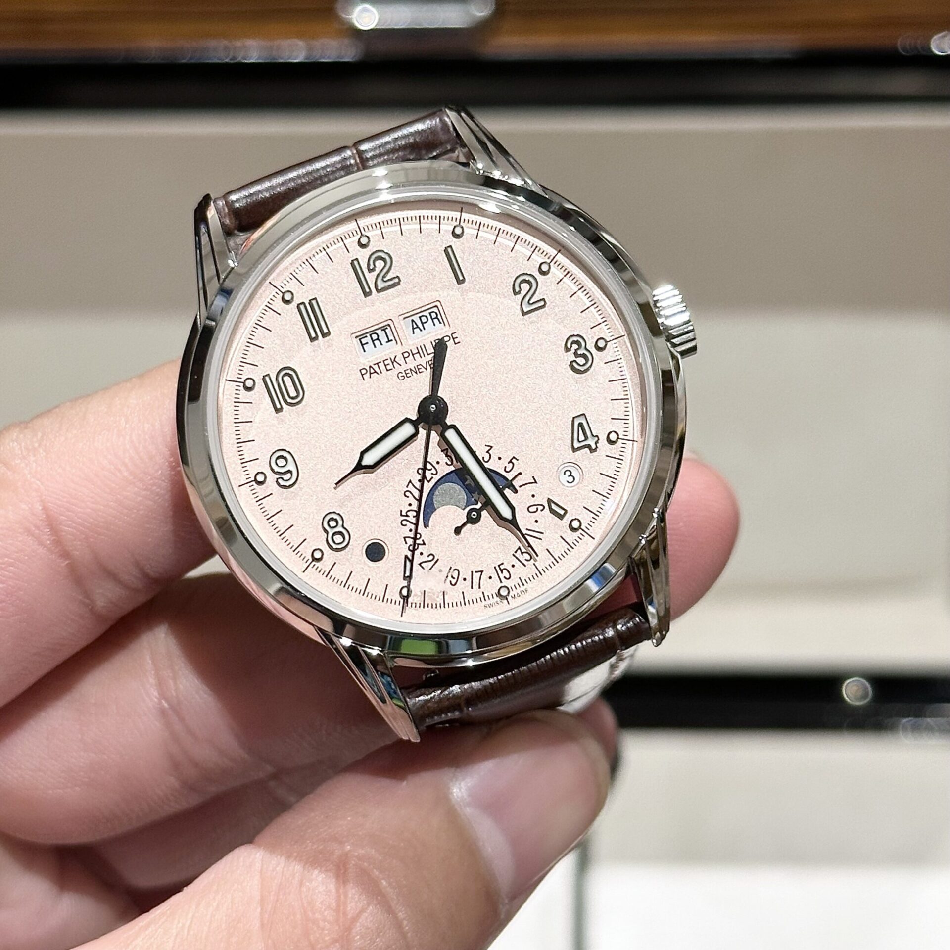 Patek Philippe Complications 5320G Pink Dial Replica 1:1 Watch GRF 40mm