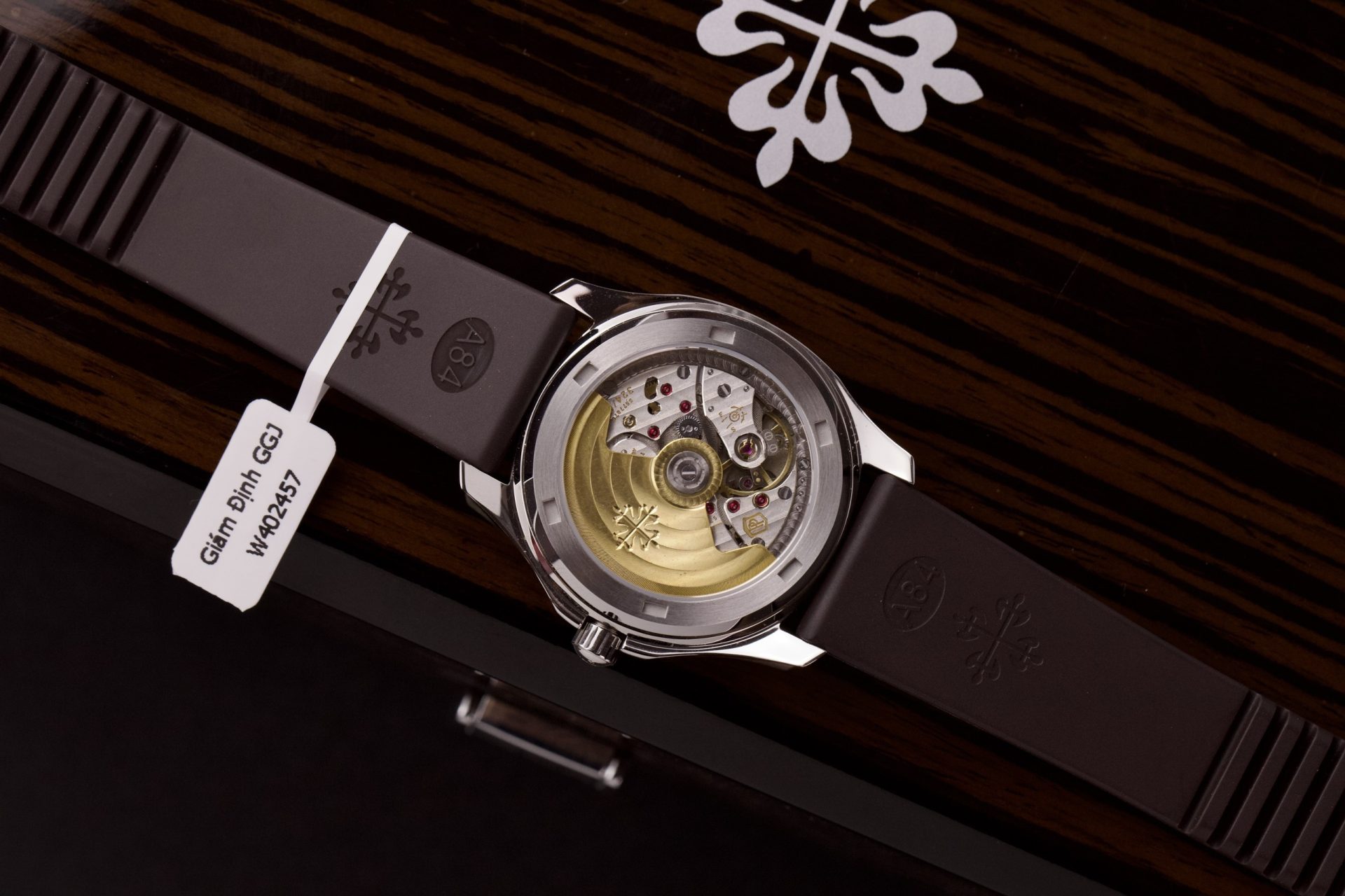 Patek Philippe Rep 11 Watch Aquanaut 5067 Women s Moissanite Diamond 35.6mm