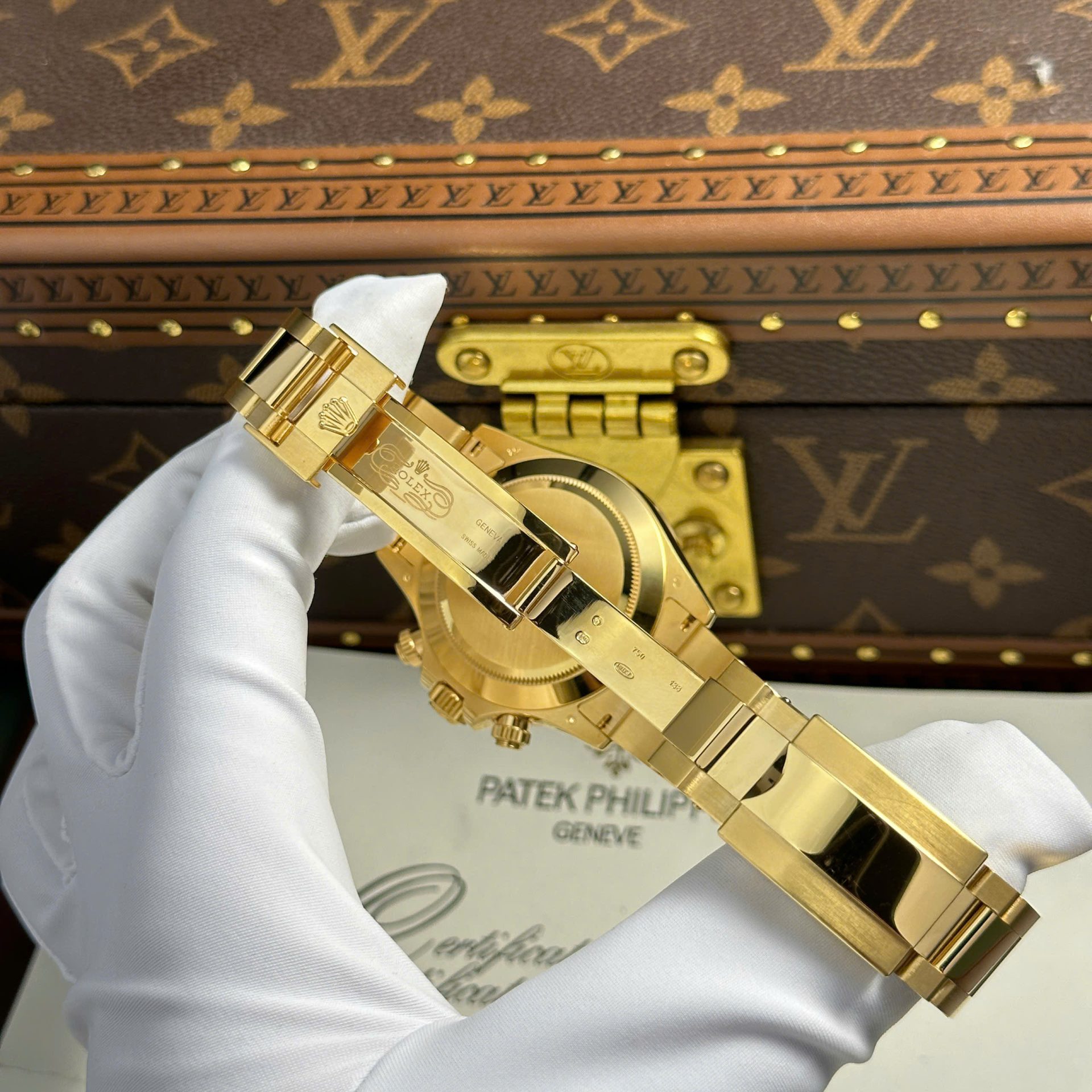 Rolex Daytona Cosmograph 116508 Best Replica Watch Custom Gold Wrapped 40mm