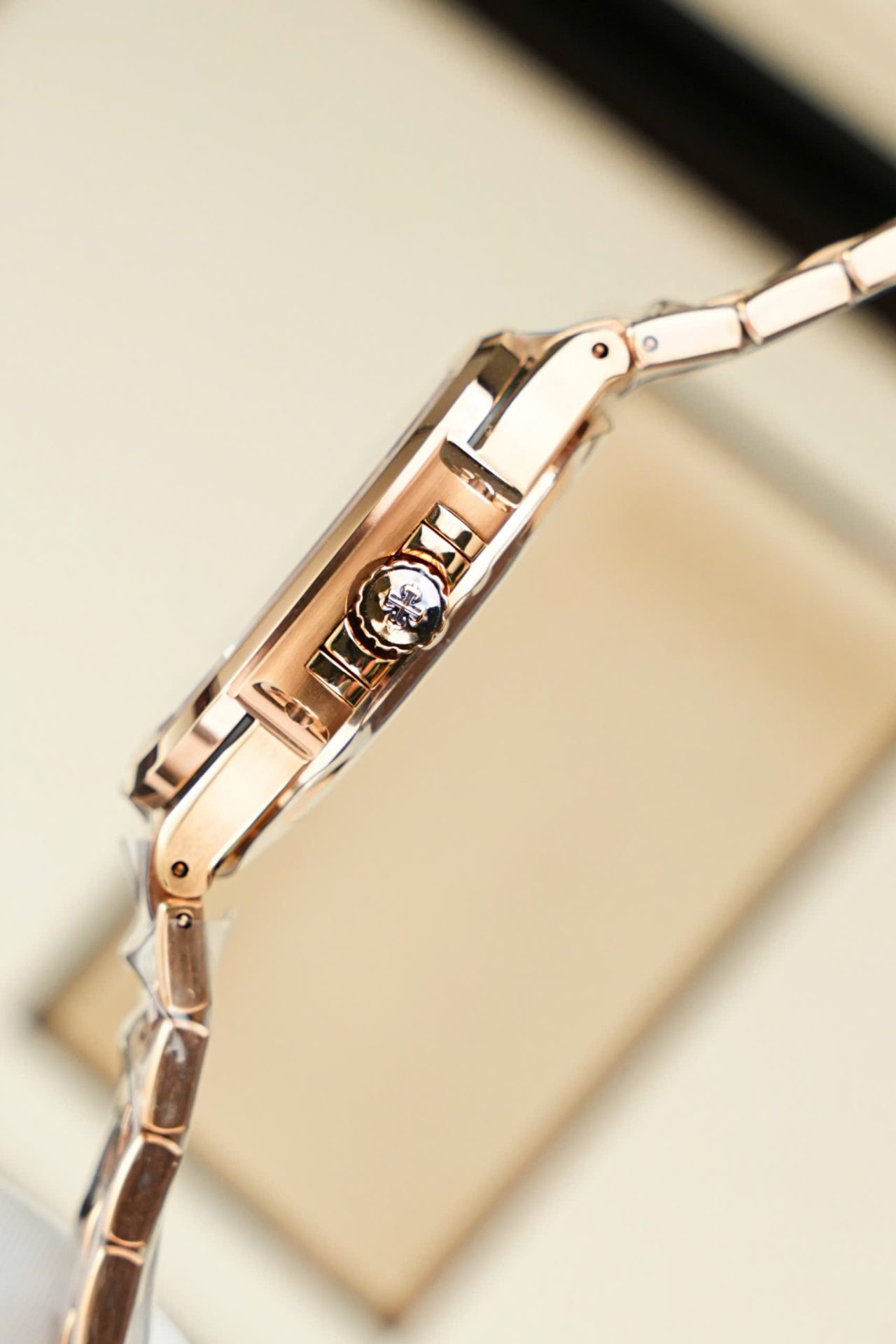 Patek Philippe Nautilus 7118 Replica Watches Rose Gold Swiss Movement 3K Factory 35,2mm