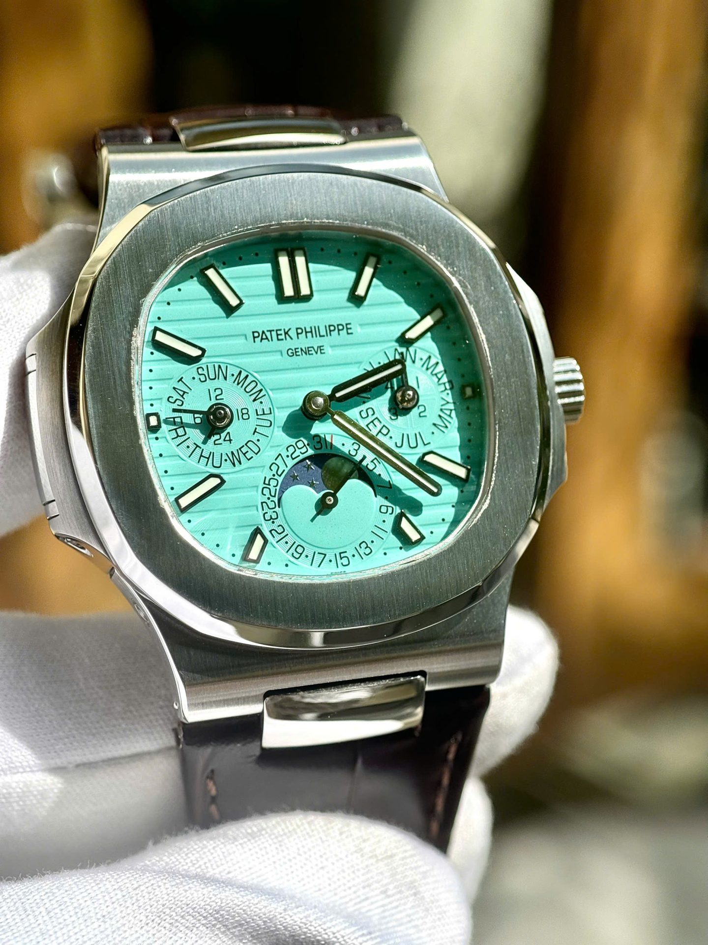 Patek Philippe High End Watch Replicas Nautilus 5740G Tiffany   Automatic Swiss Movement 40mm
