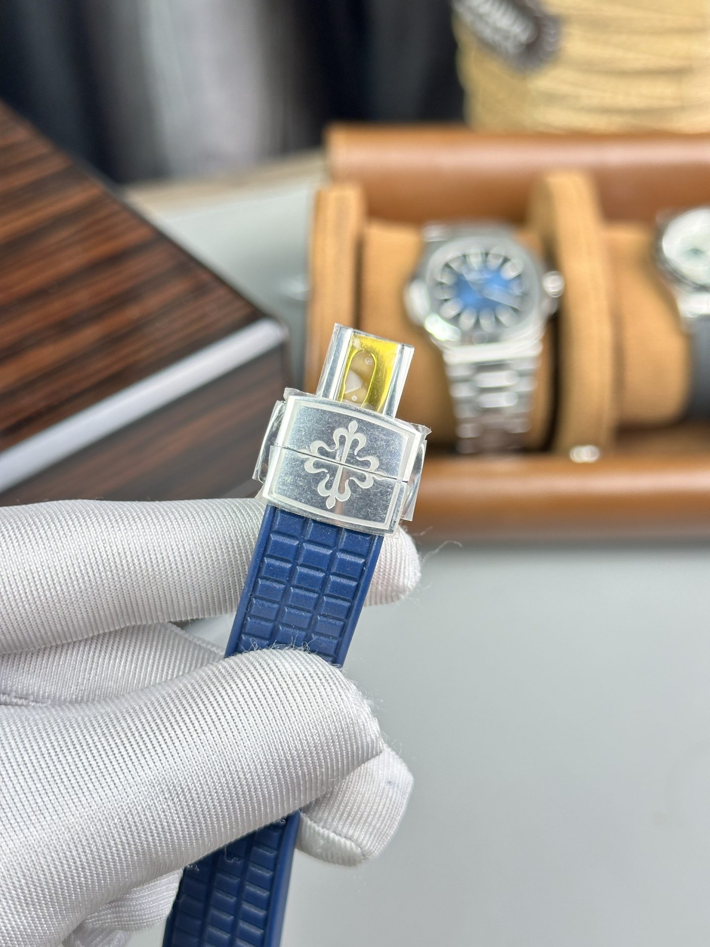 Patek Philippe Replica Watch Aquanaut 5067A Blue Dial With Stone Benzene PPF 35.6mm