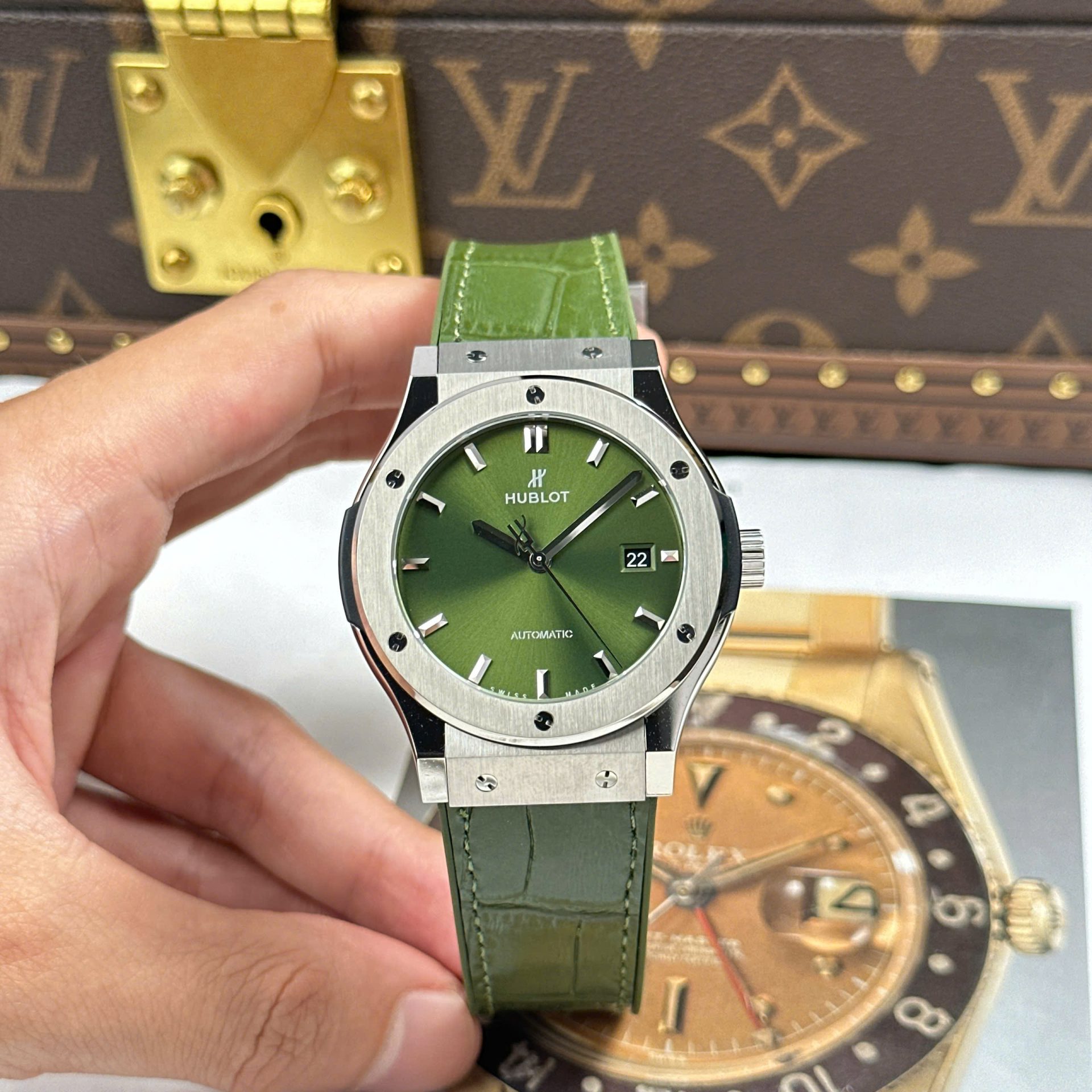 Hublot Classic Fusion Titanium Fake Watches Green Dial Weight 84 Grams Super Light JJZ Factory 42mm